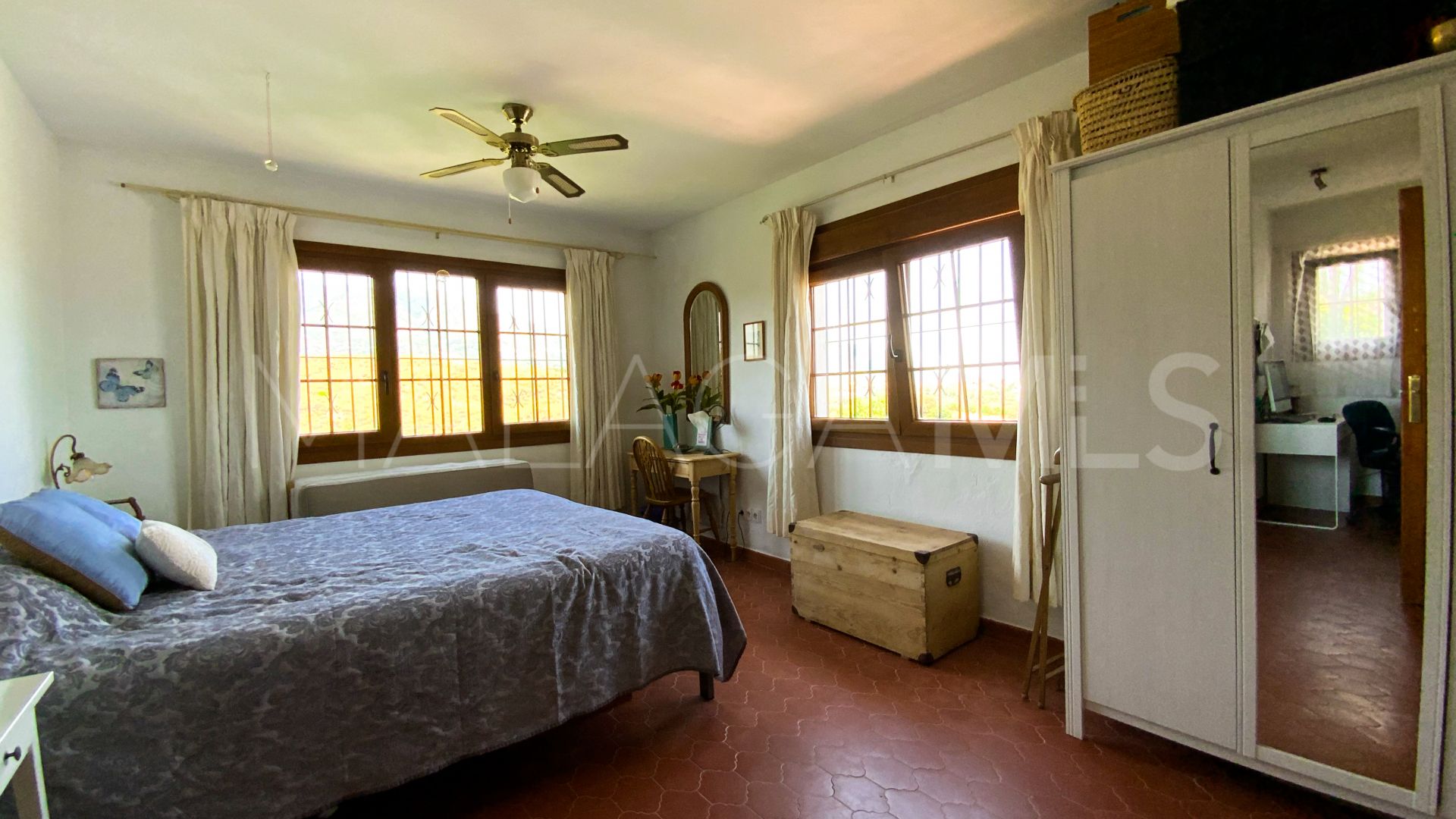 Finca for sale in Mijas Golf