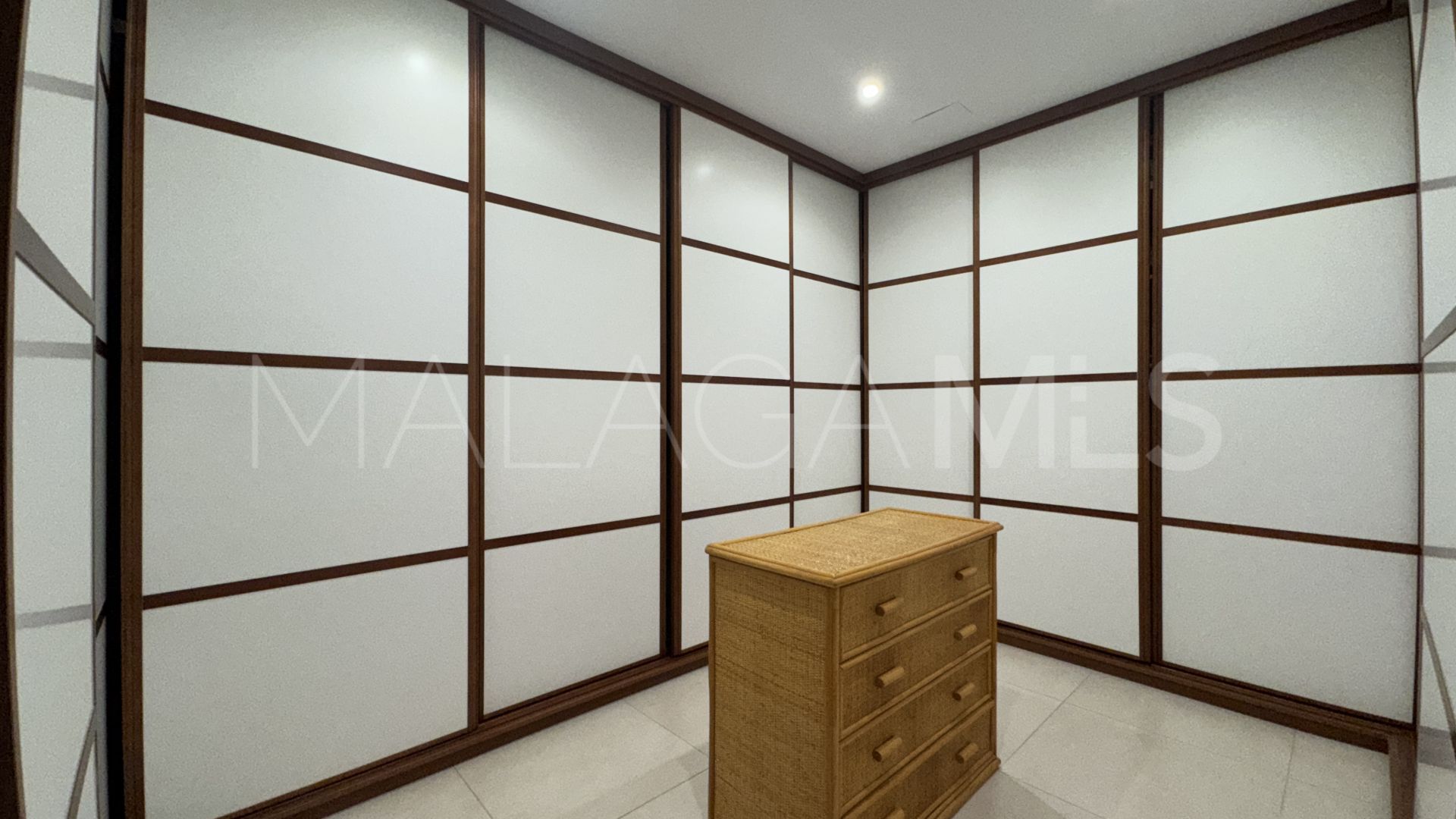 Villa for sale in Pinos de Alhaurín