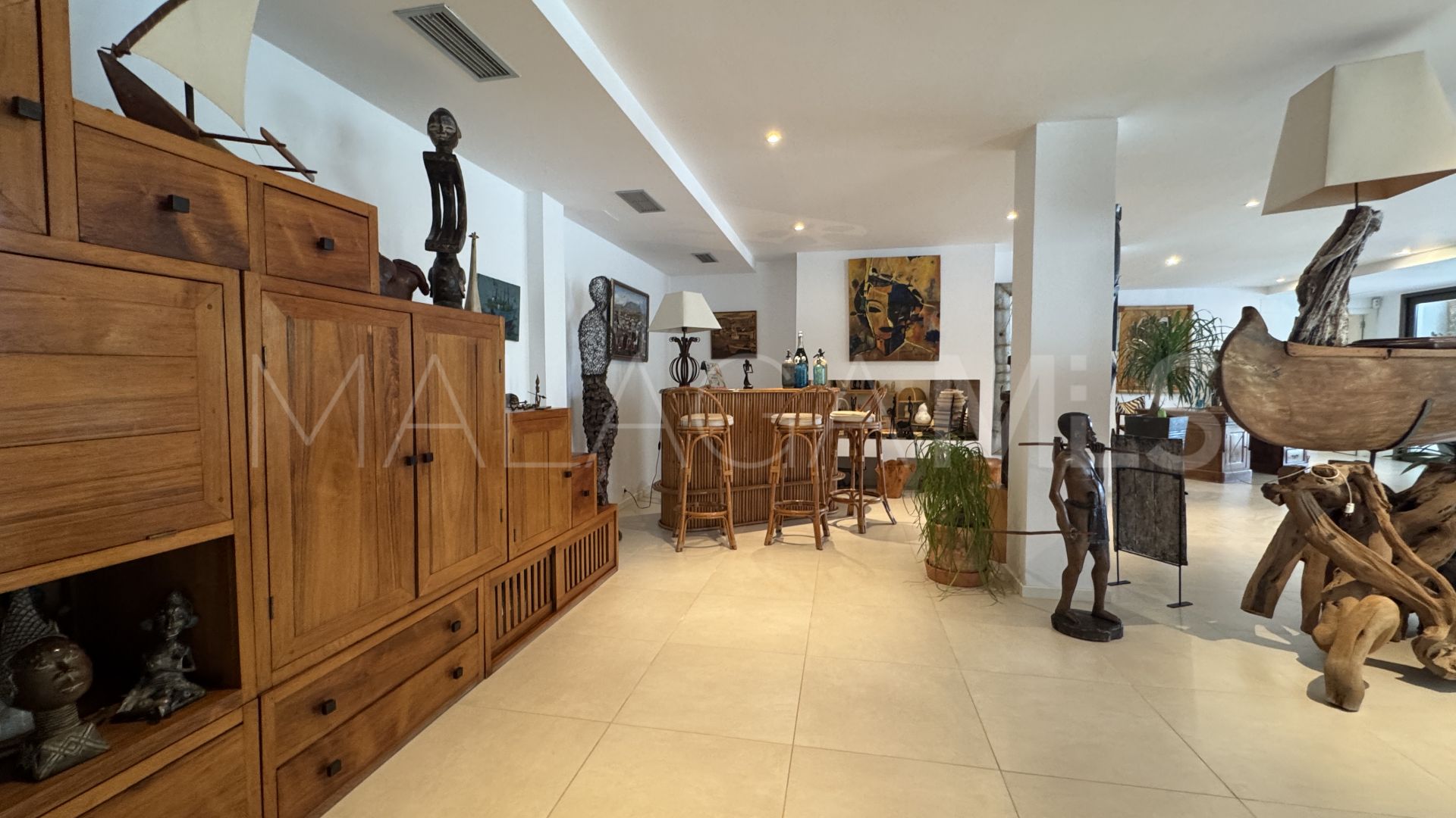 Villa for sale in Pinos de Alhaurín