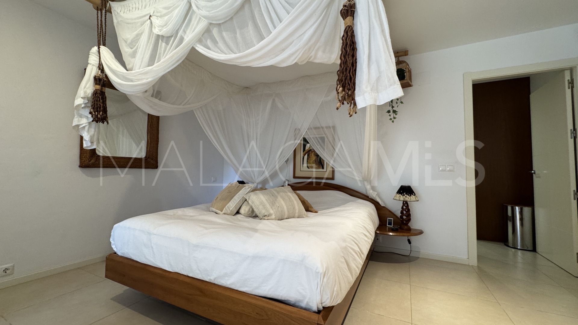 Villa for sale in Pinos de Alhaurín