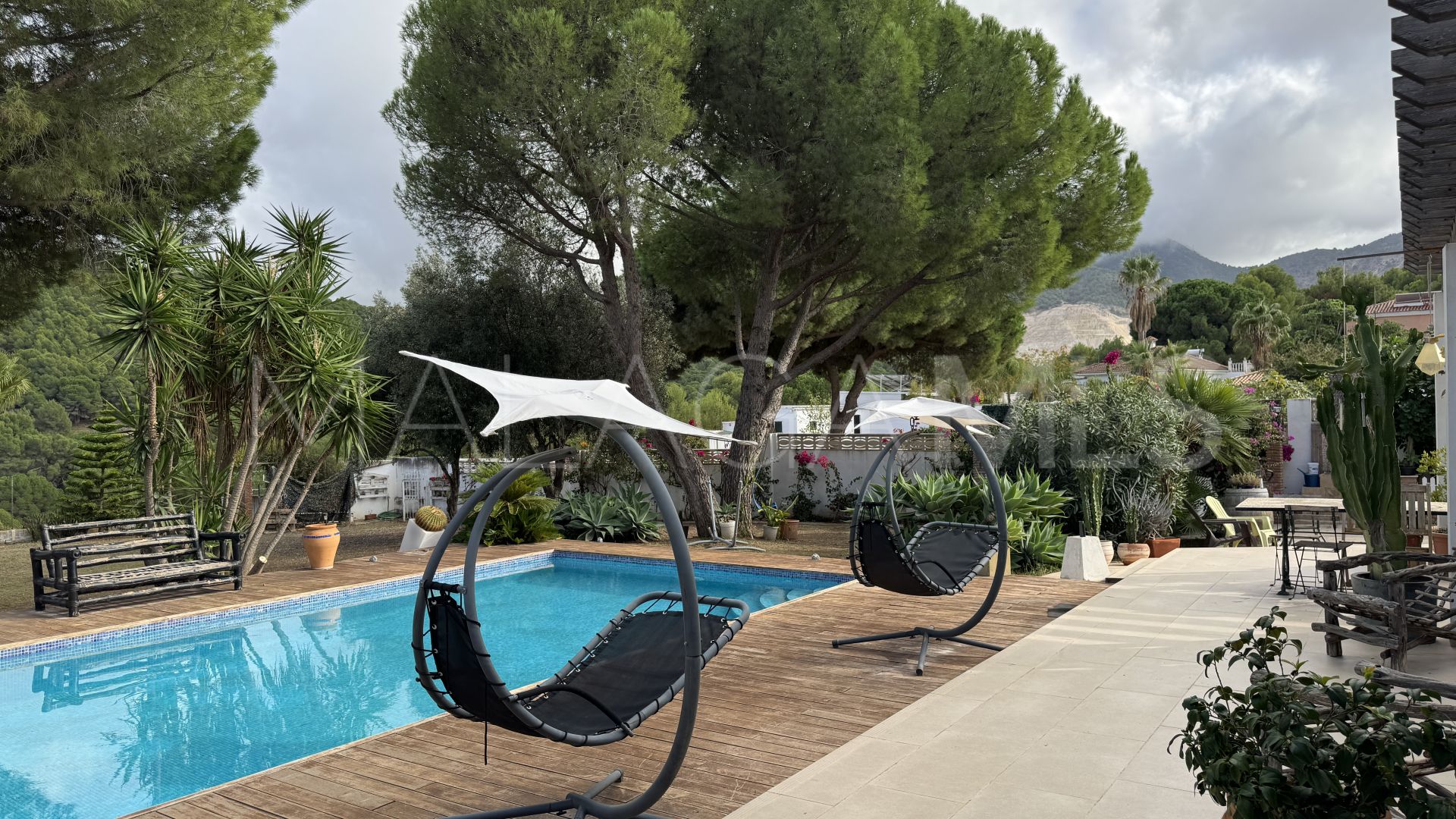 Villa for sale in Pinos de Alhaurín