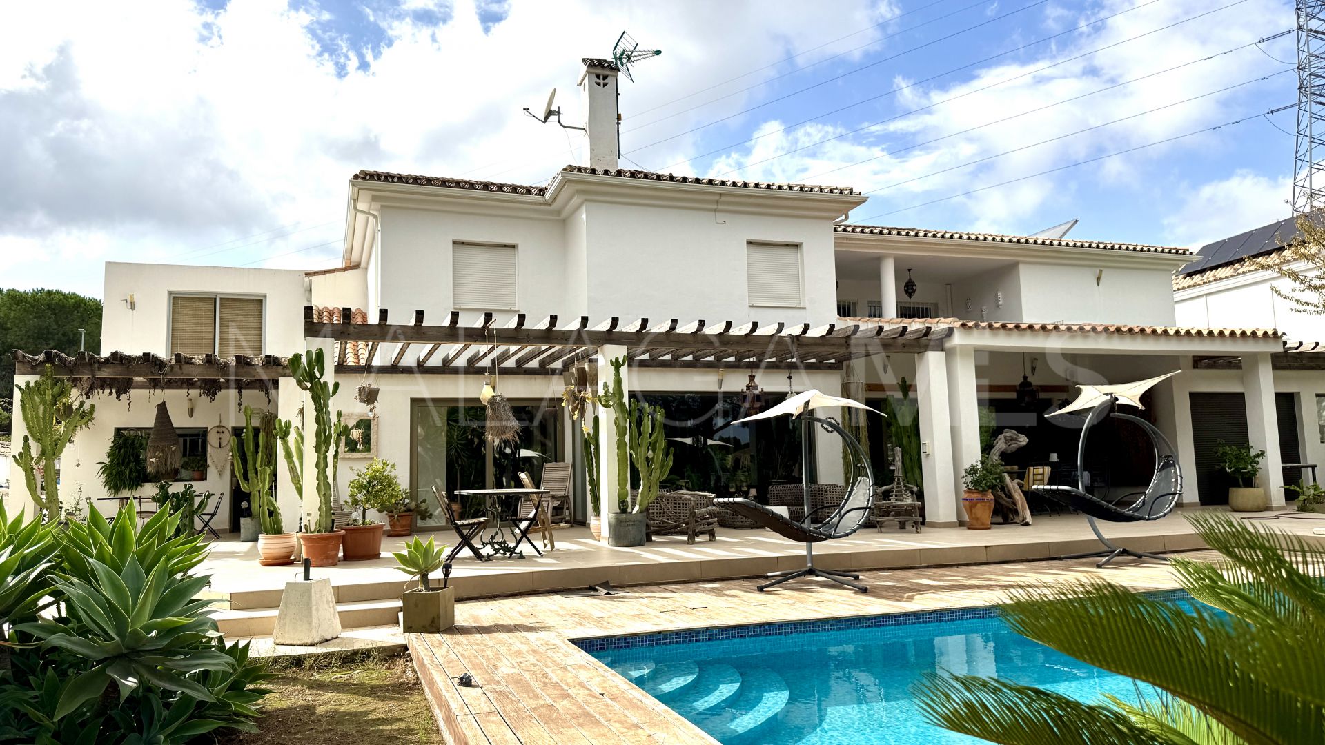 Villa for sale in Pinos de Alhaurín