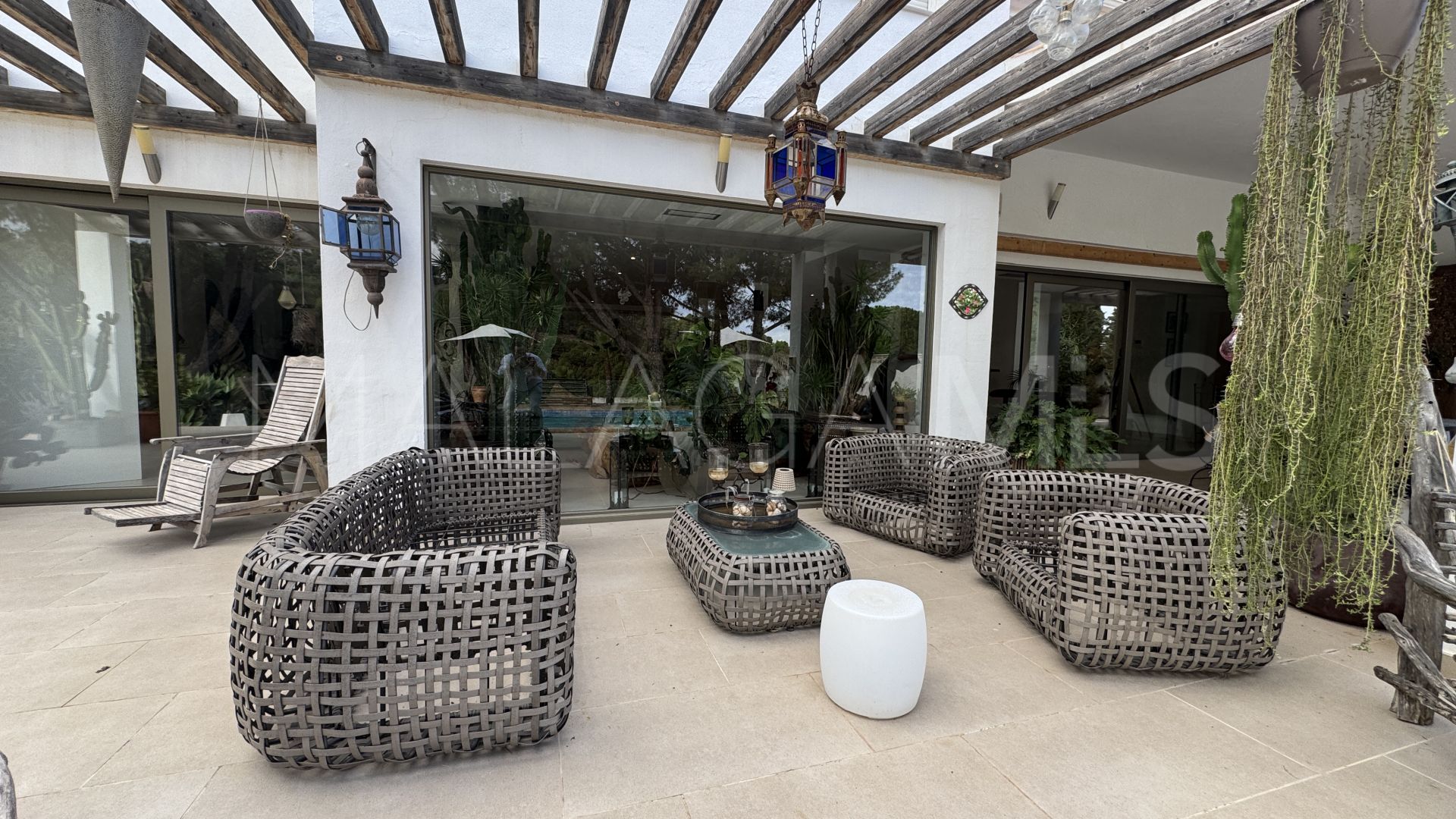 Villa for sale in Pinos de Alhaurín