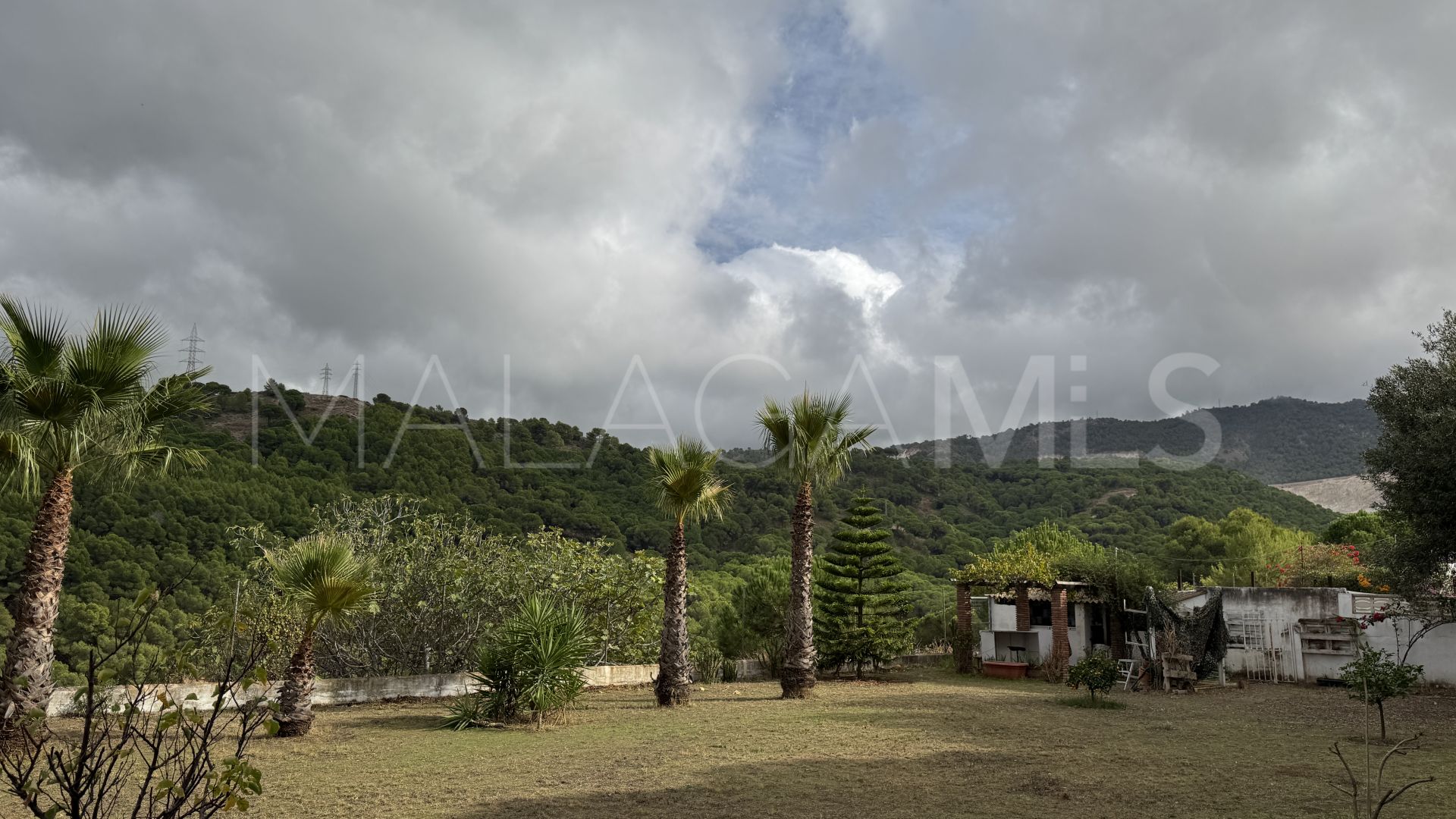 Villa for sale in Pinos de Alhaurín