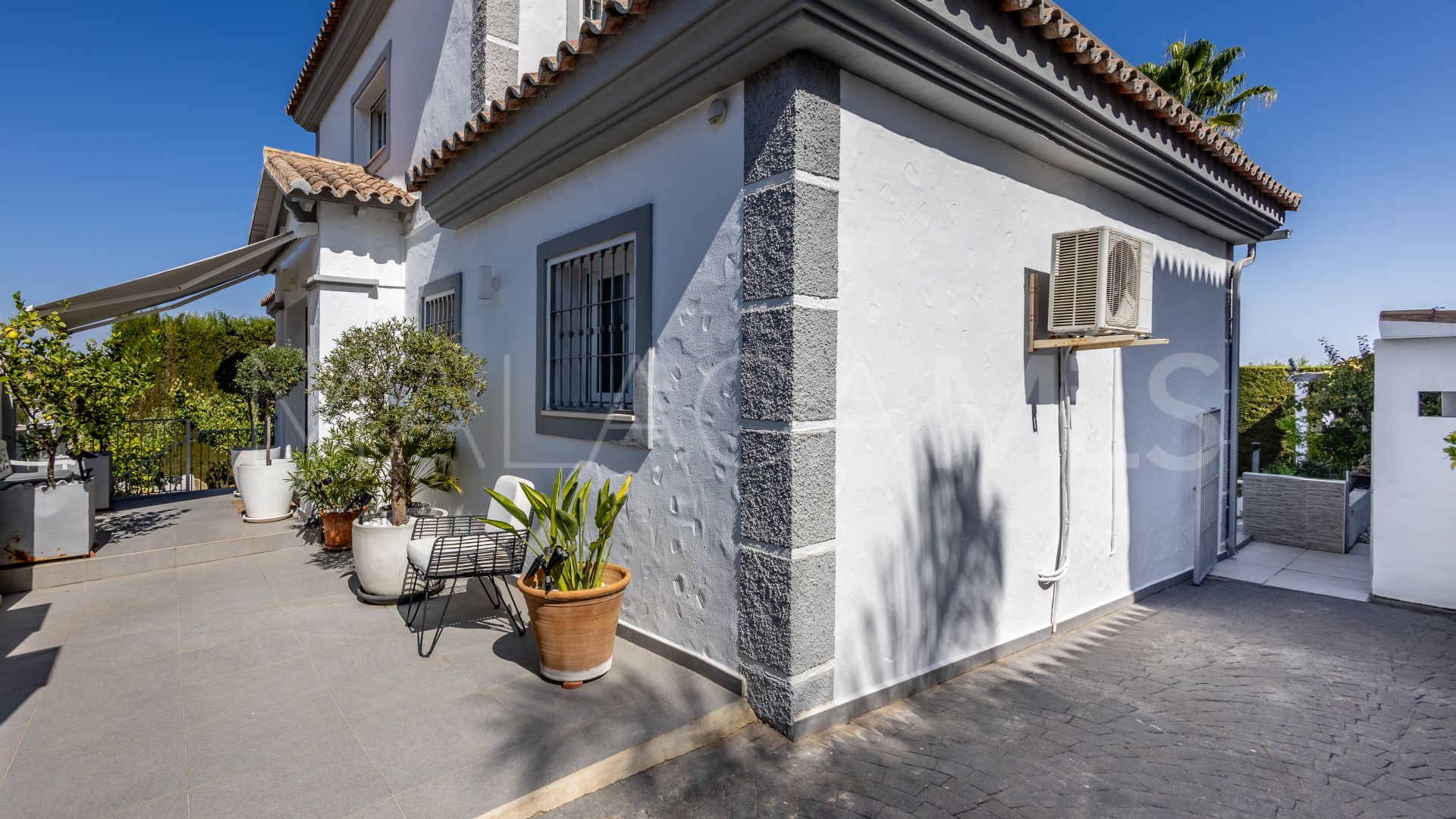 6 bedrooms villa for sale in Coin