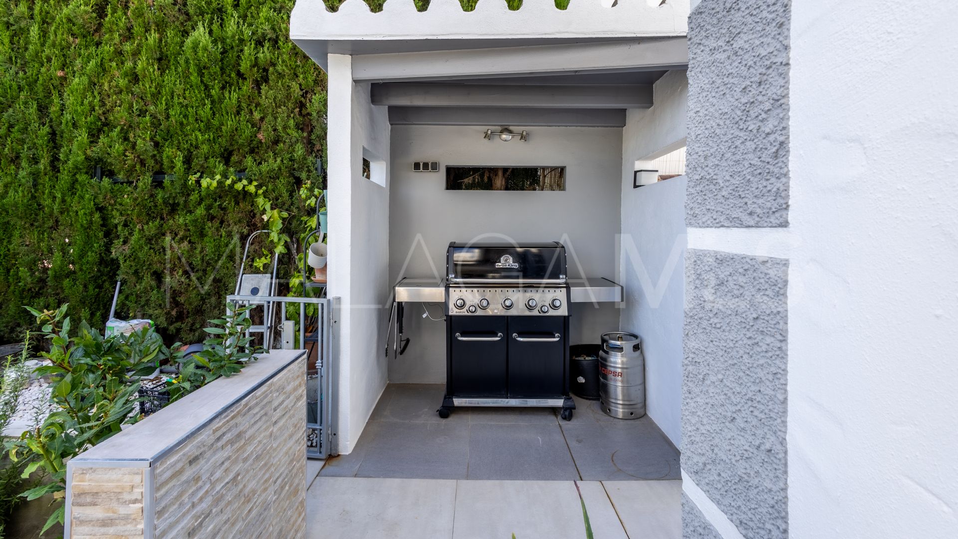 6 bedrooms villa for sale in Coin