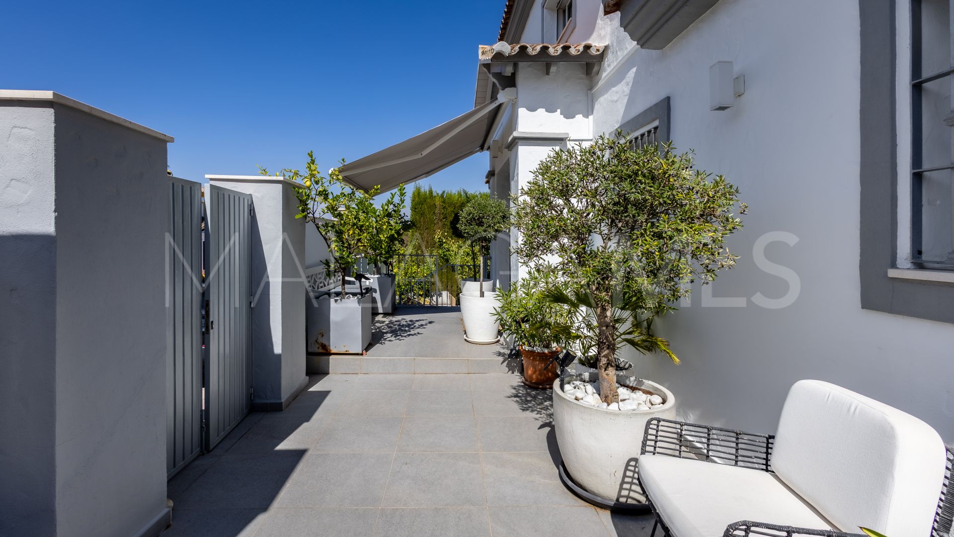 6 bedrooms villa for sale in Coin