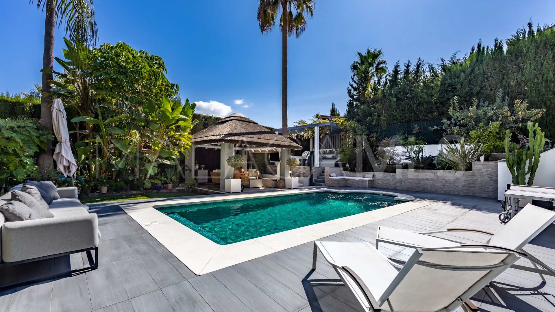 6 bedrooms villa for sale in Coin