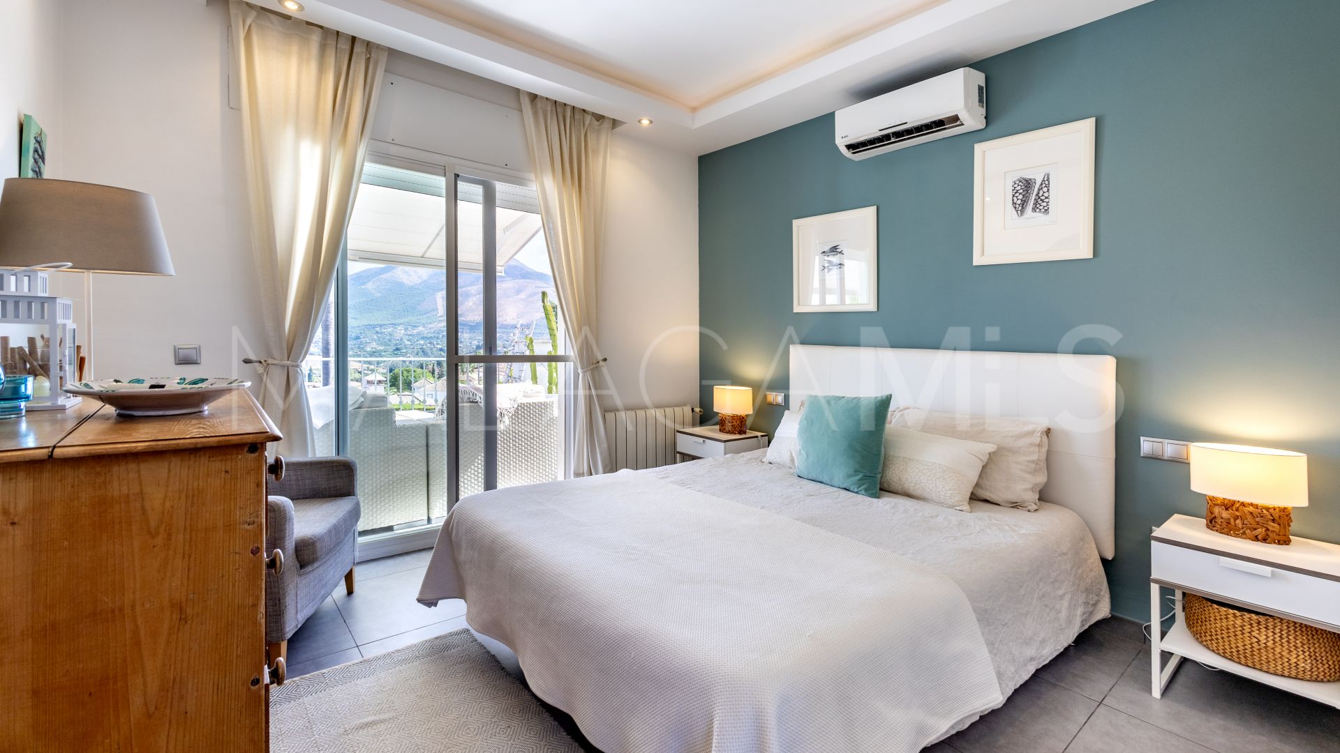 6 bedrooms villa for sale in Coin