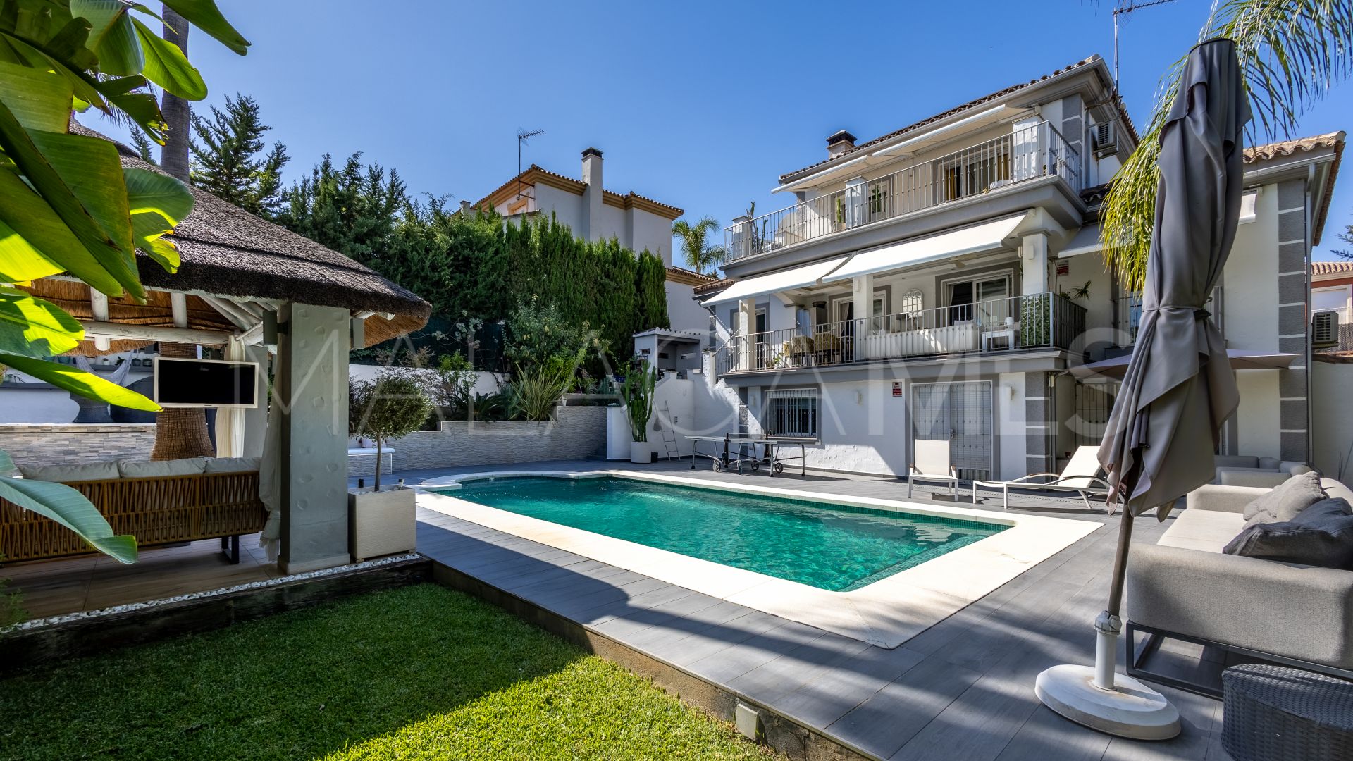 6 bedrooms villa for sale in Coin