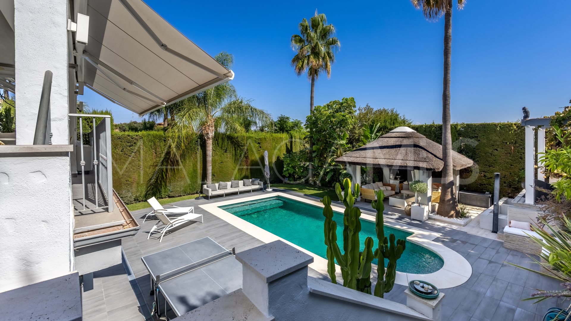 6 bedrooms villa for sale in Coin