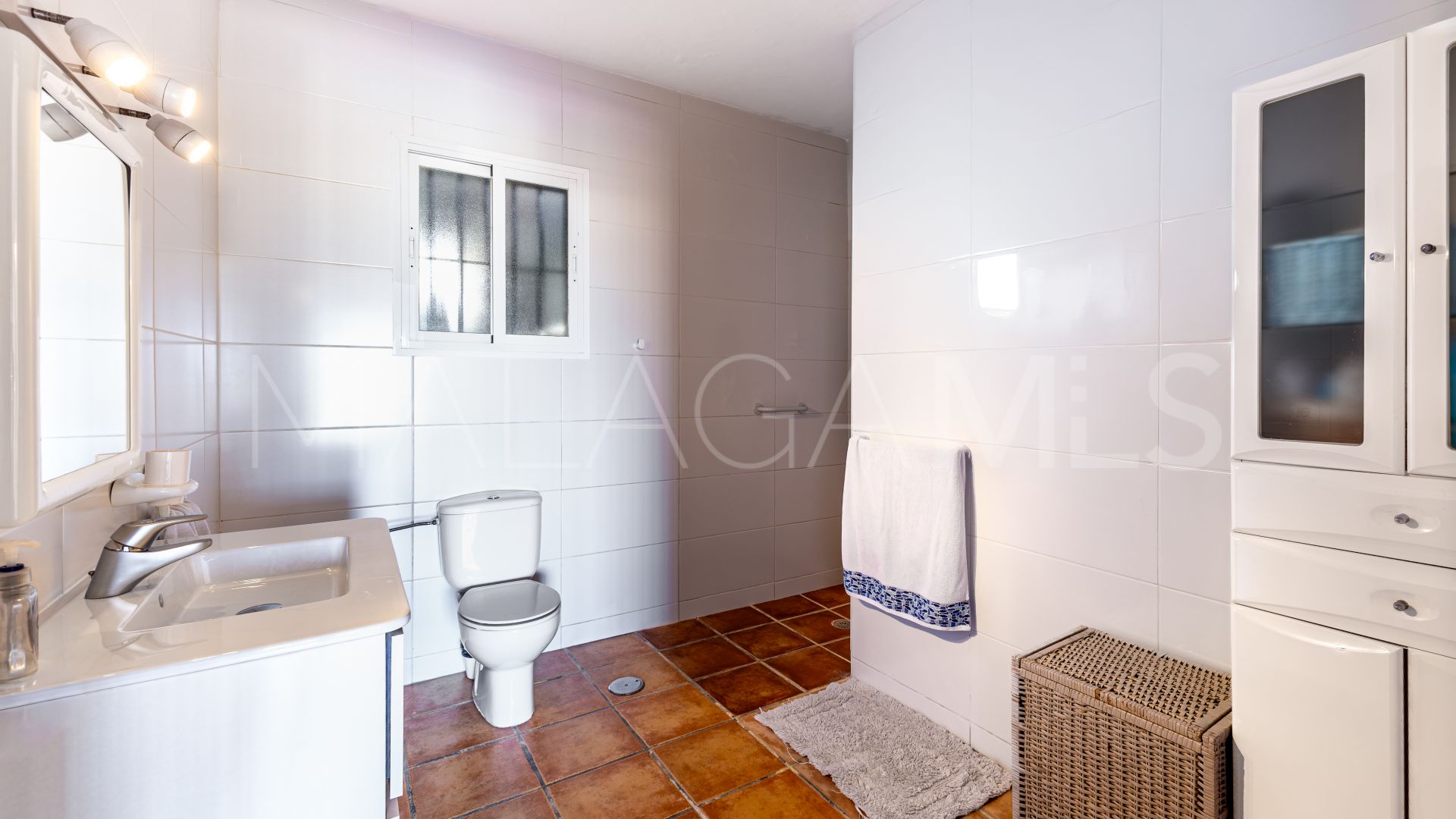 For sale villa with 4 bedrooms in Alhaurin el Grande