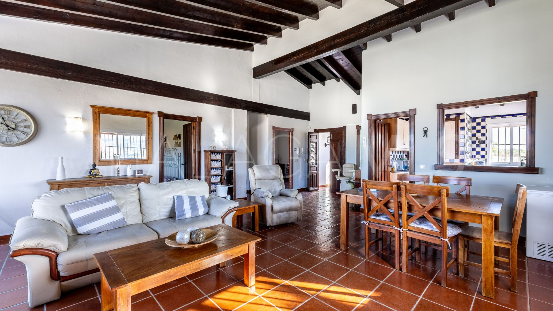 For sale villa with 4 bedrooms in Alhaurin el Grande