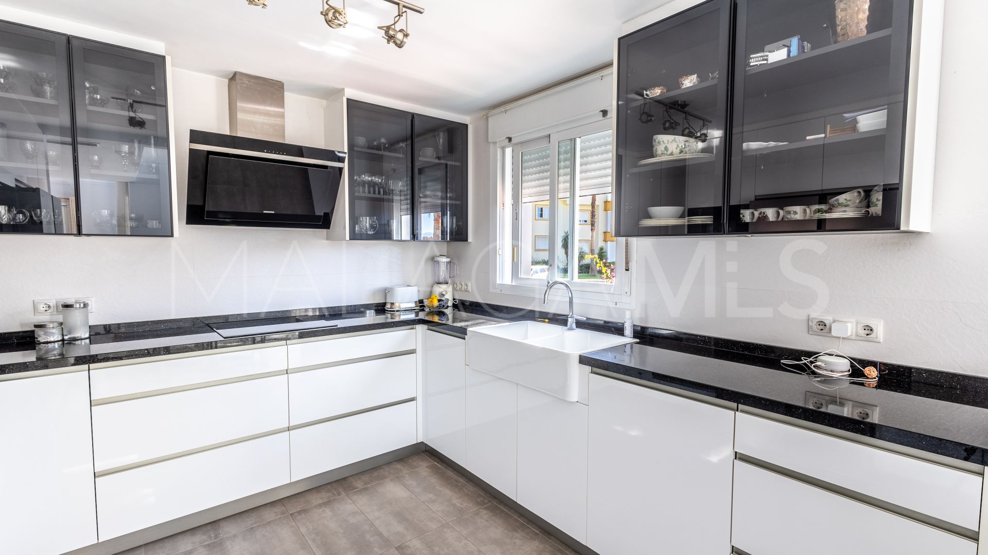 Villa for sale in Alhaurin Golf