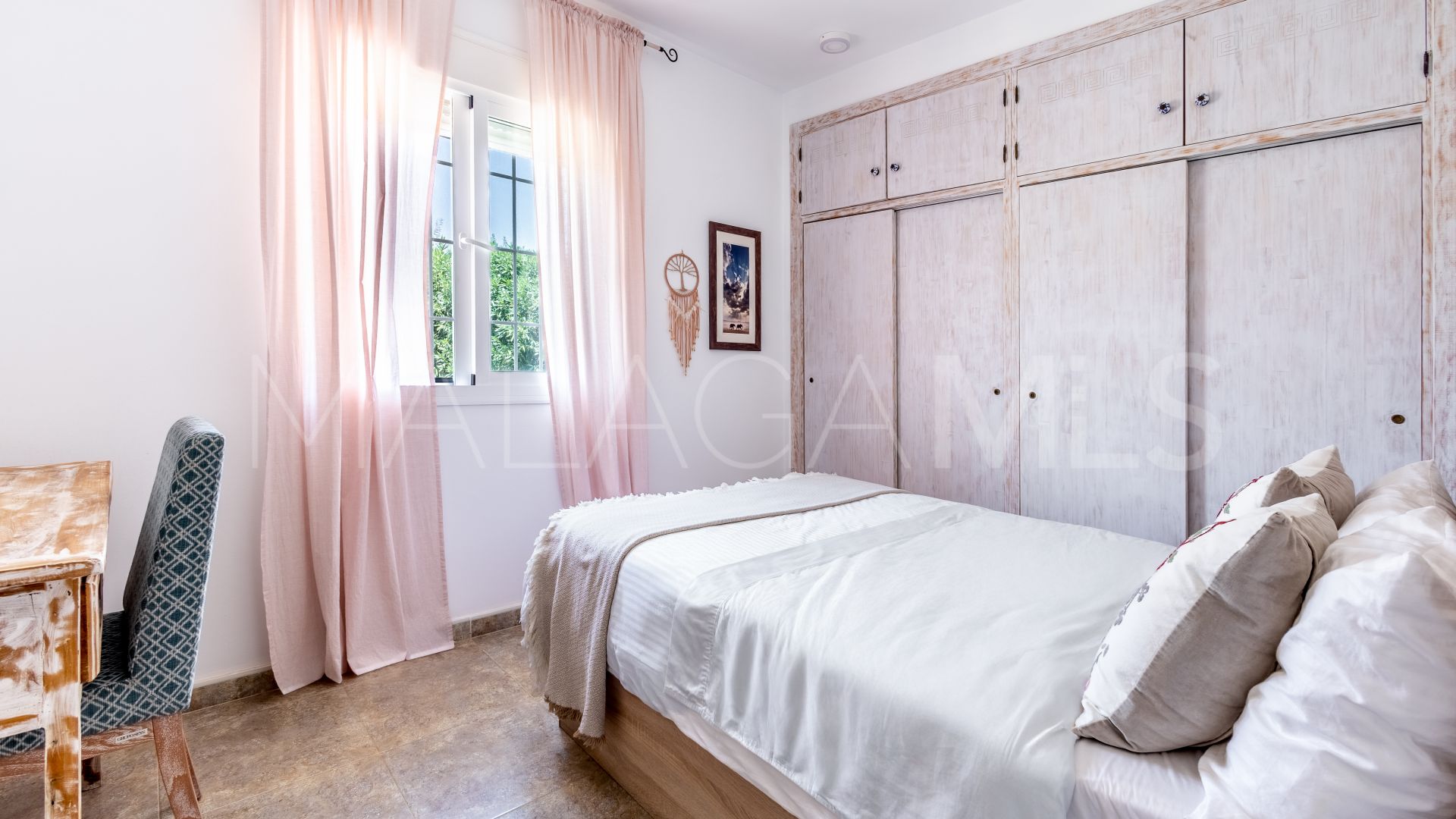 Villa for sale in Mijas