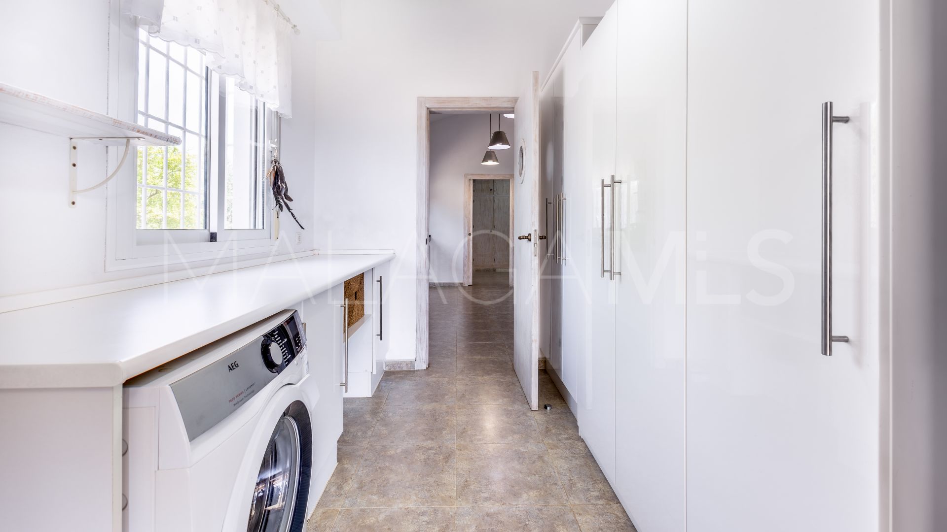 Villa for sale in Mijas