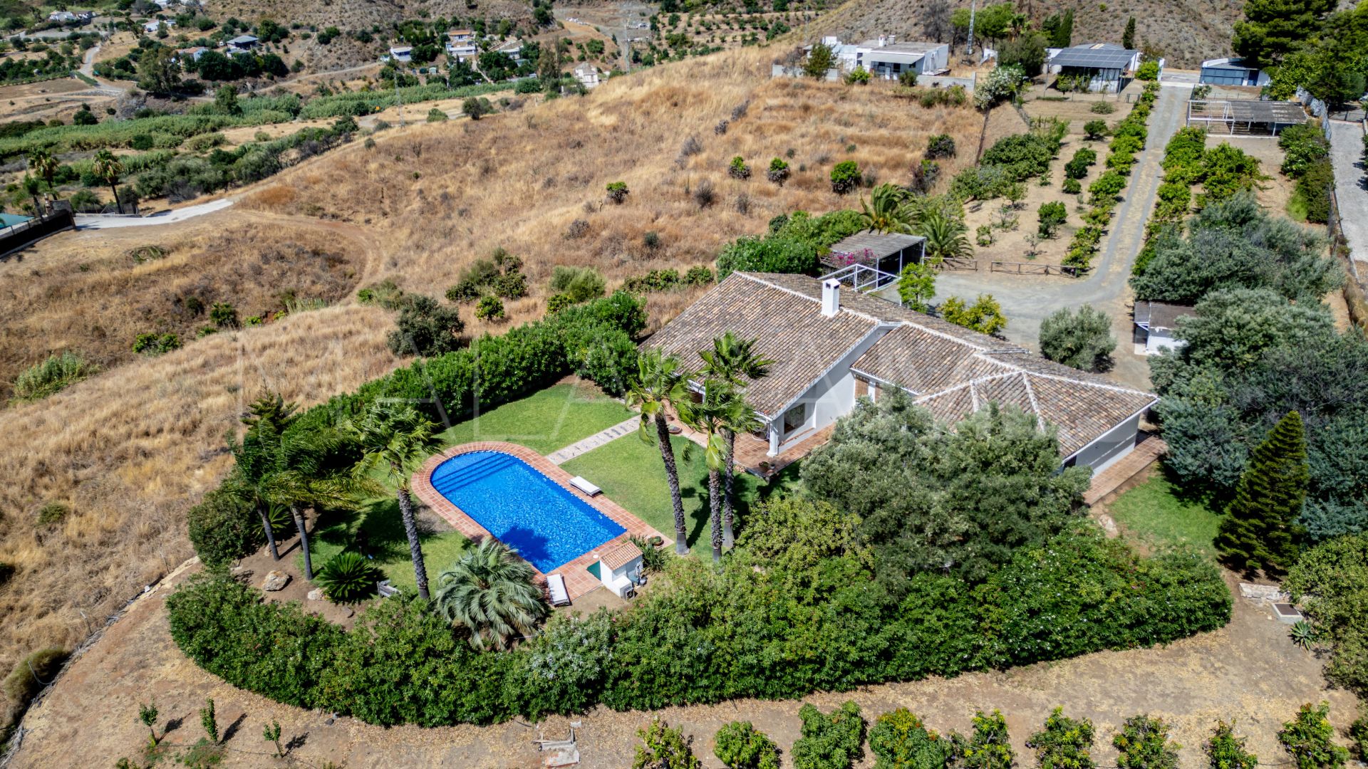 Villa for sale in Mijas