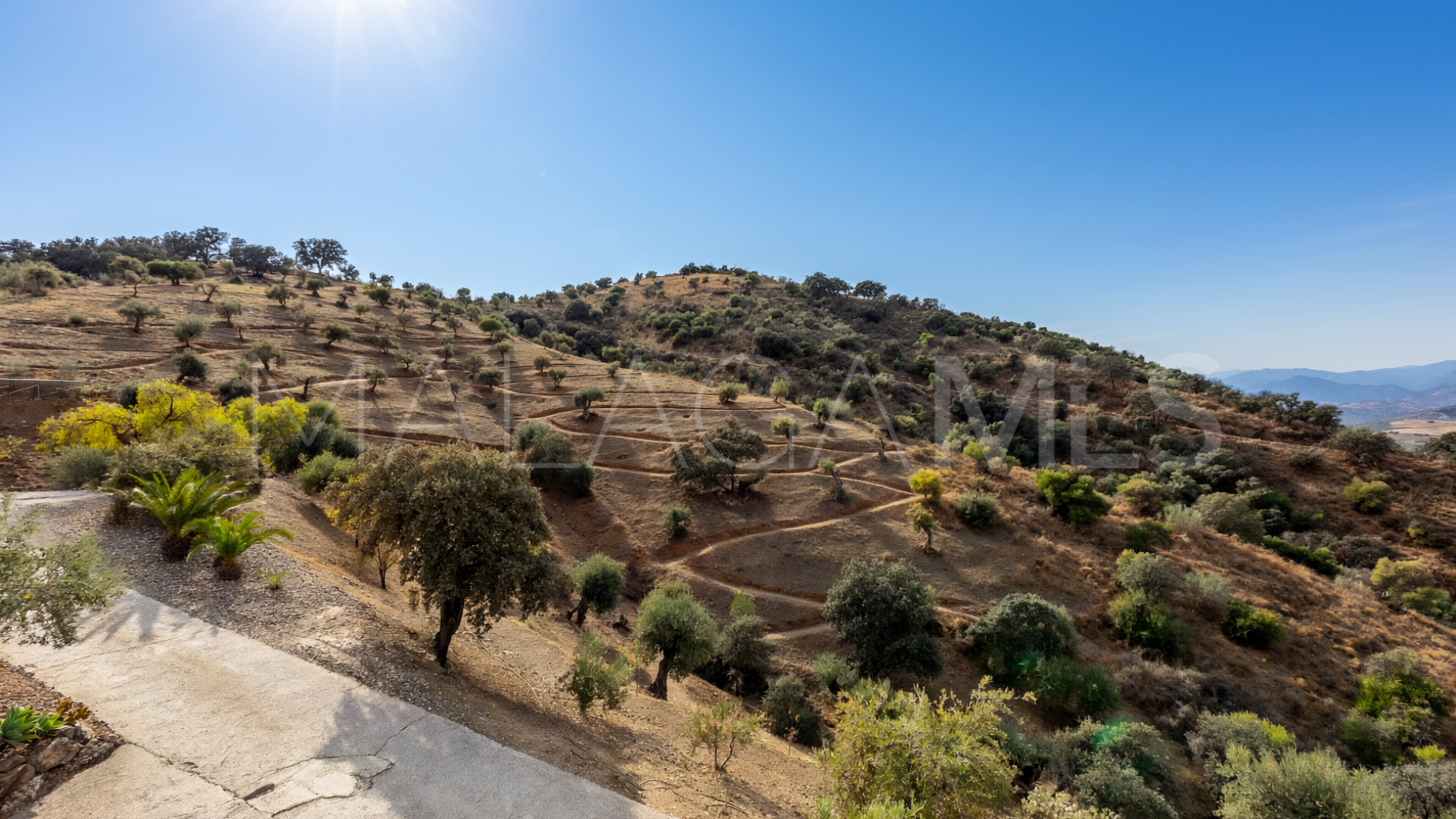 For sale 4 bedrooms villa in Coin