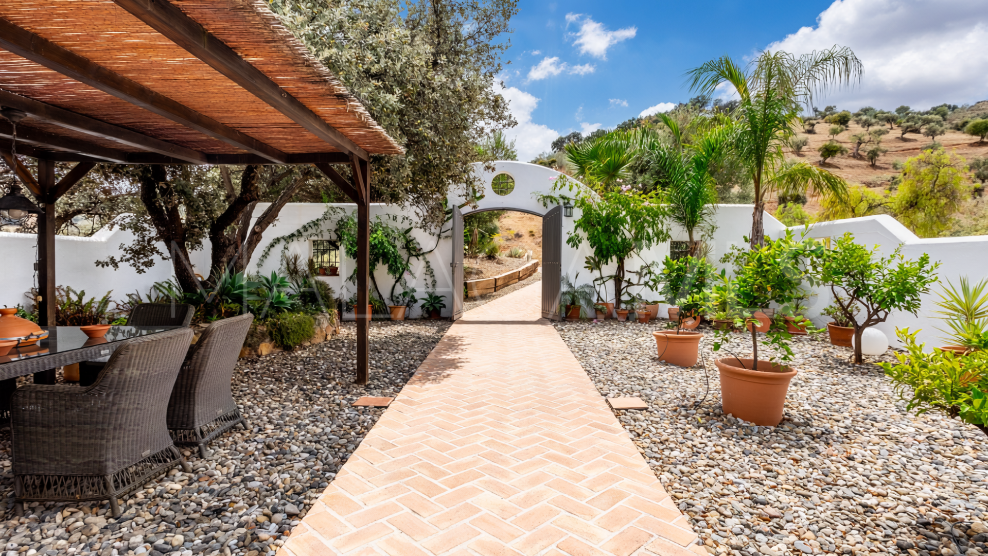 For sale 4 bedrooms villa in Coin