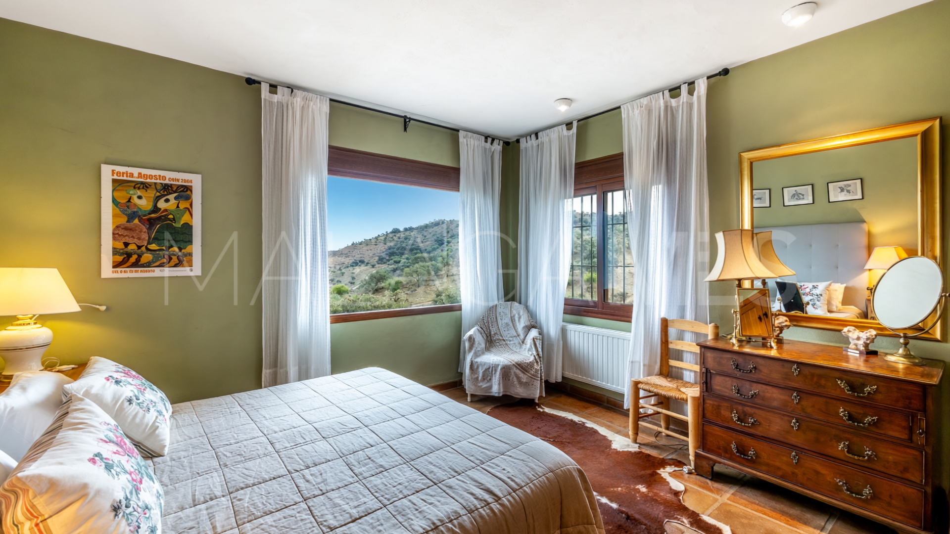 For sale 4 bedrooms villa in Coin