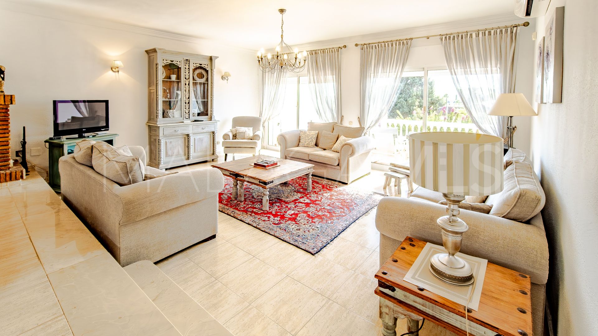 Villa for sale in Mijas Golf