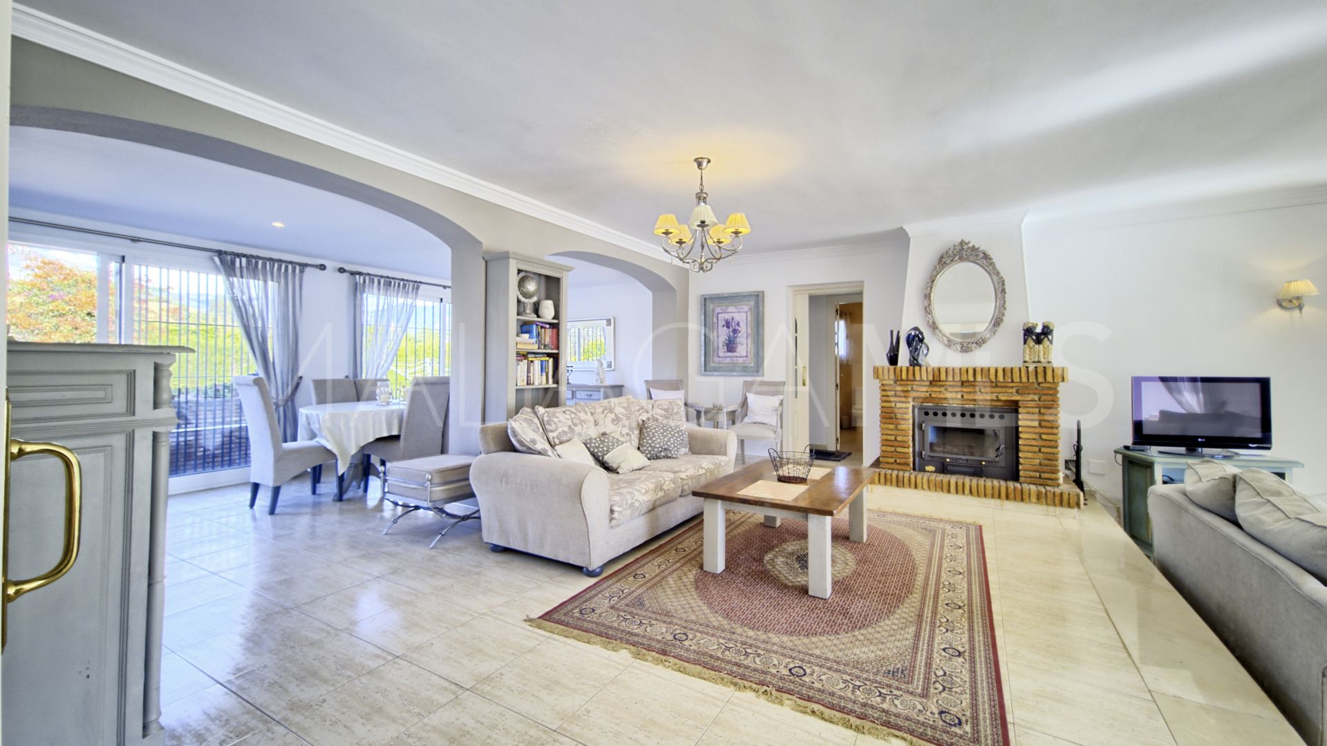 Villa for sale in Mijas Golf