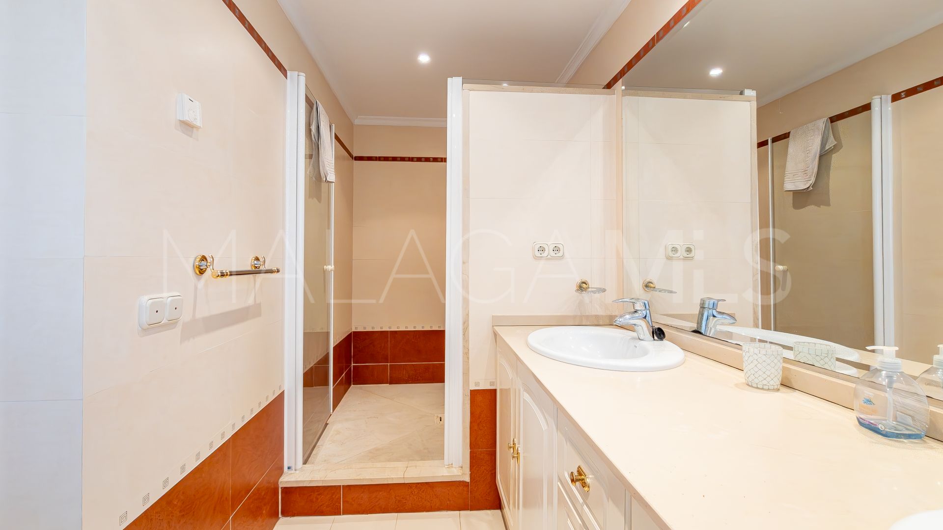 Villa for sale in Mijas Golf