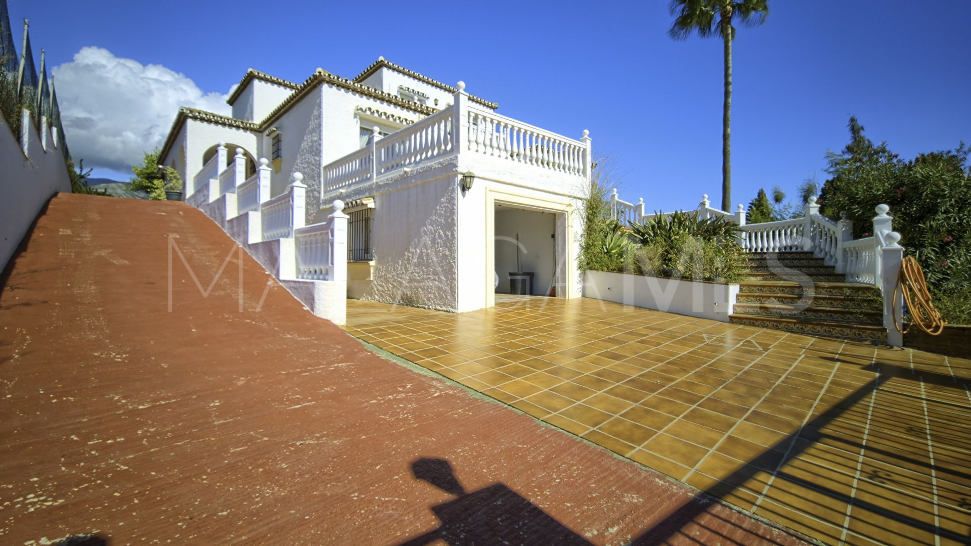 Villa for sale in Mijas Golf