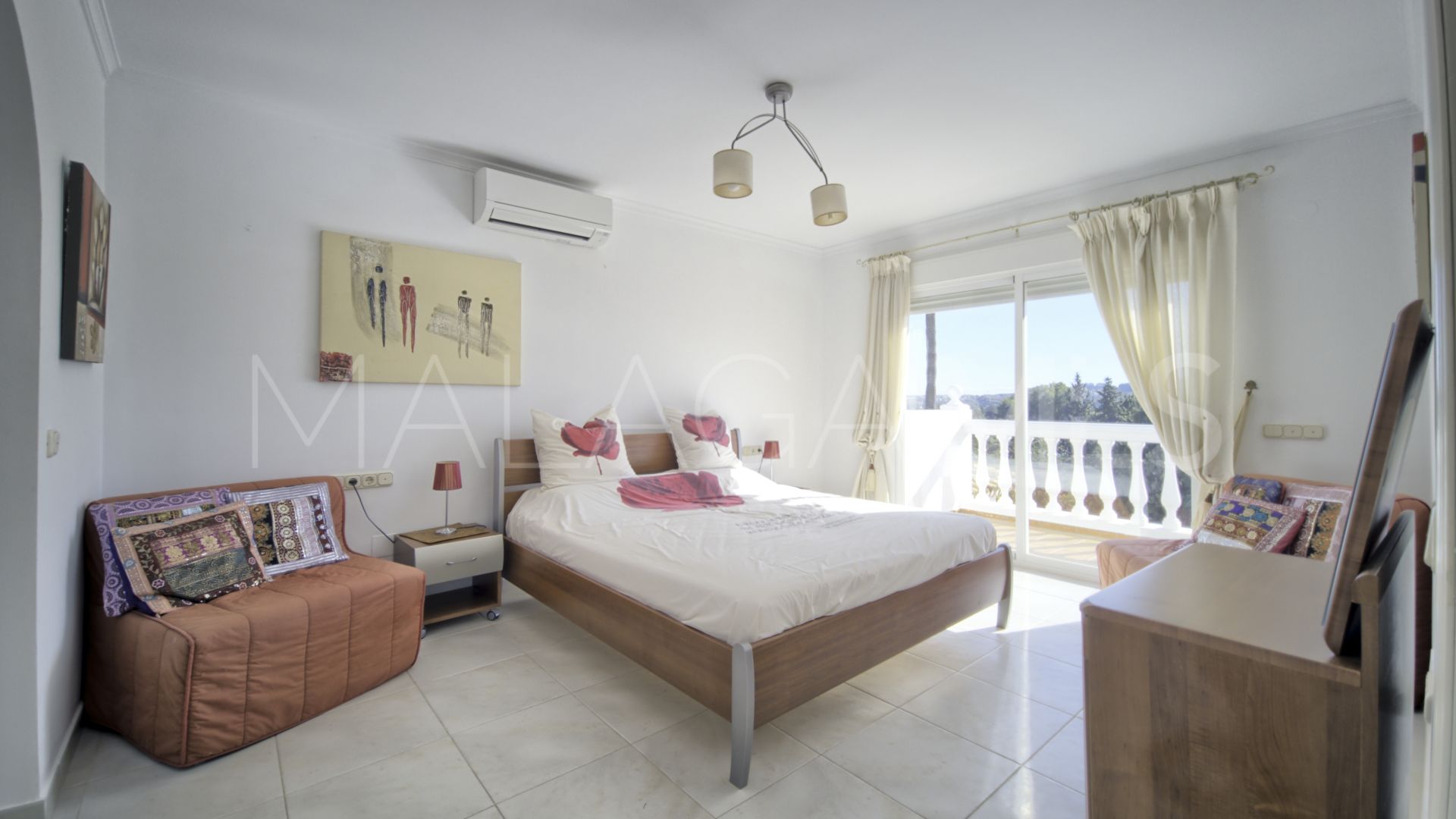 Villa for sale in Mijas Golf