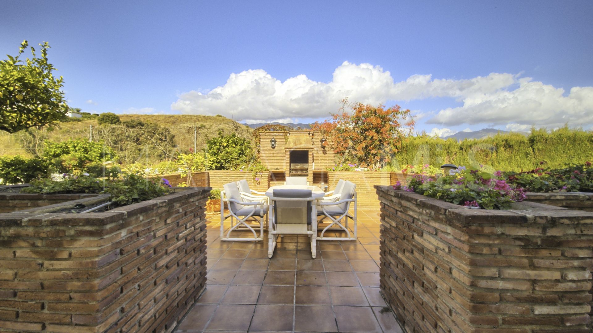 Villa for sale in Mijas Golf