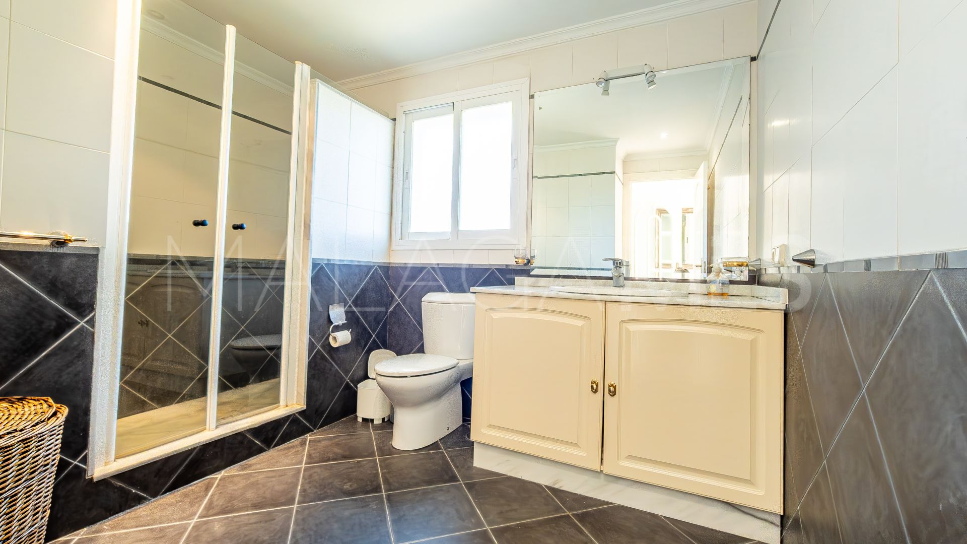 Villa for sale in Mijas Golf