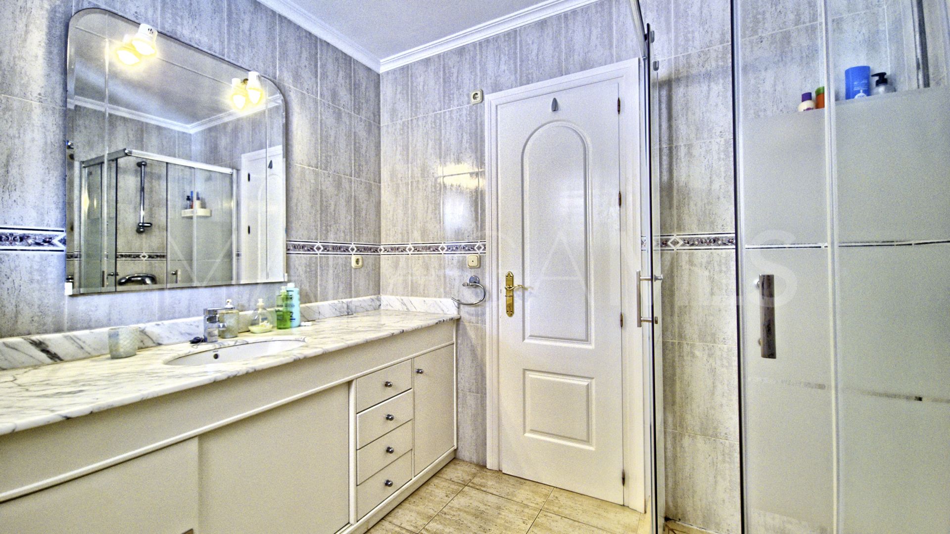 Villa for sale in Mijas Golf