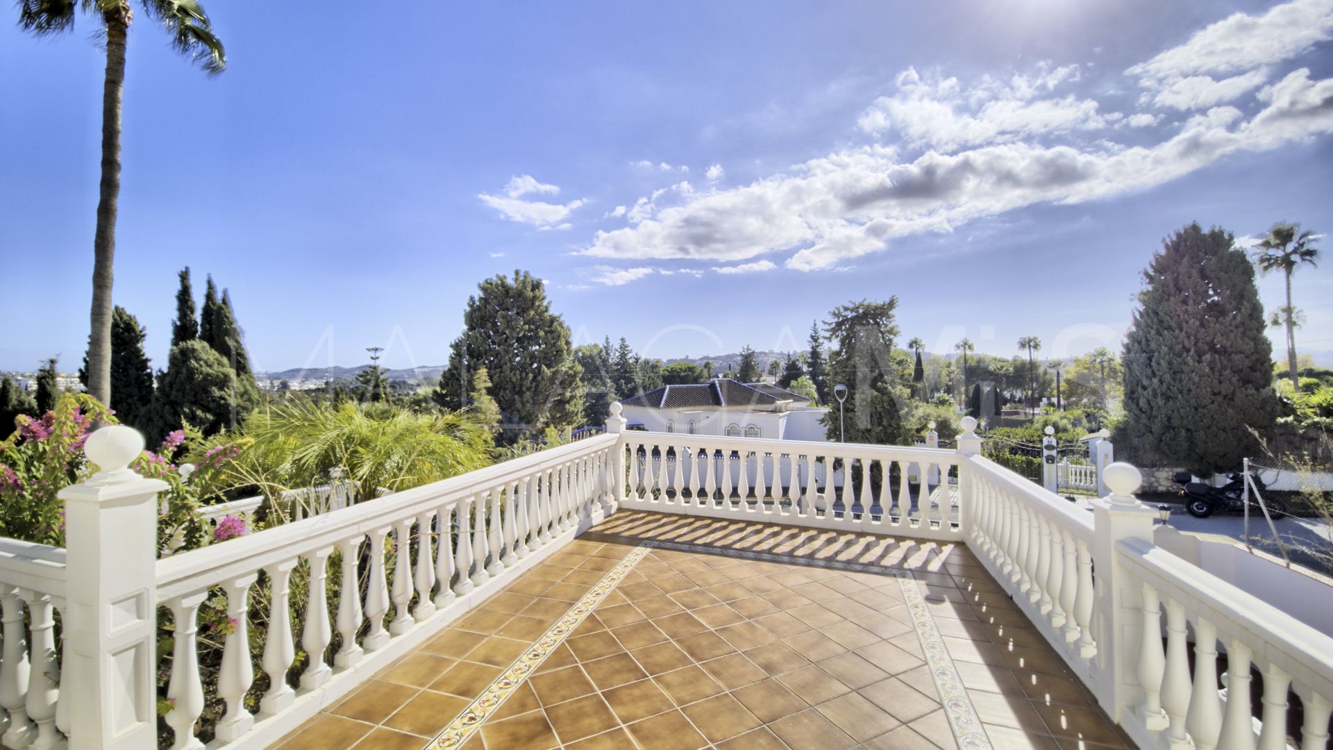 Villa for sale in Mijas Golf