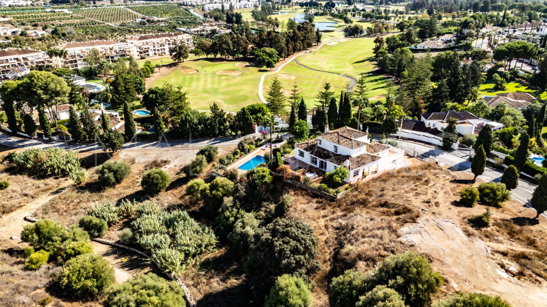 Villa for sale in Mijas Golf