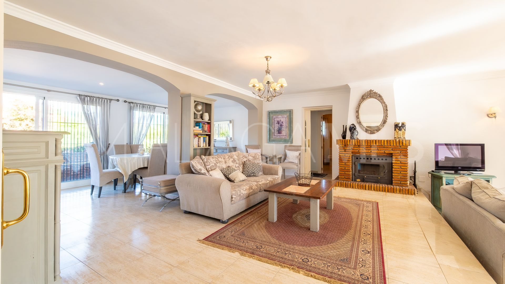 Villa for sale in Mijas Golf