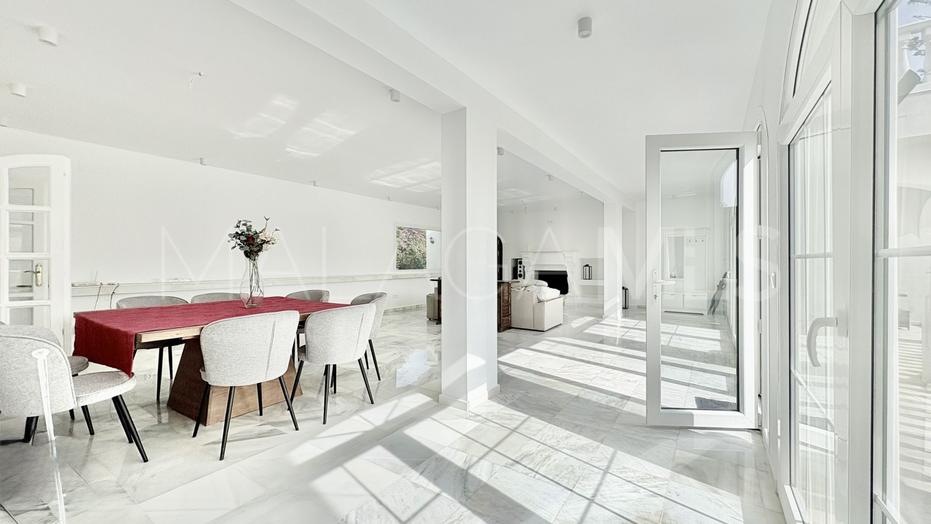 House for sale in El Faro de Calaburras with 9 bedrooms