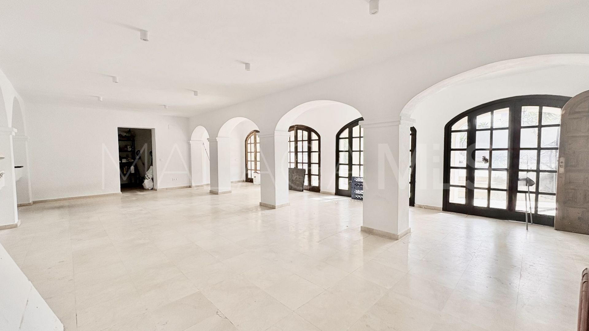 House for sale in El Faro de Calaburras with 9 bedrooms