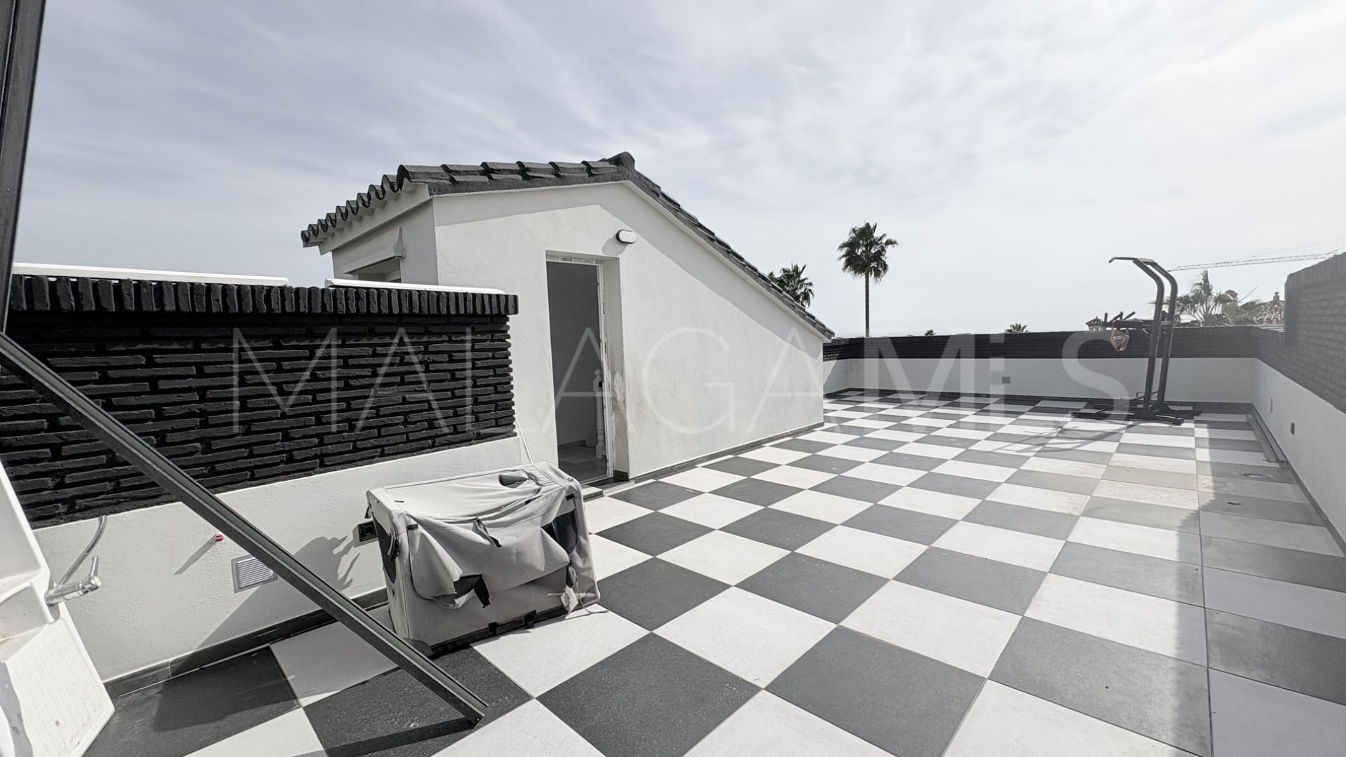 House for sale in El Faro de Calaburras with 9 bedrooms