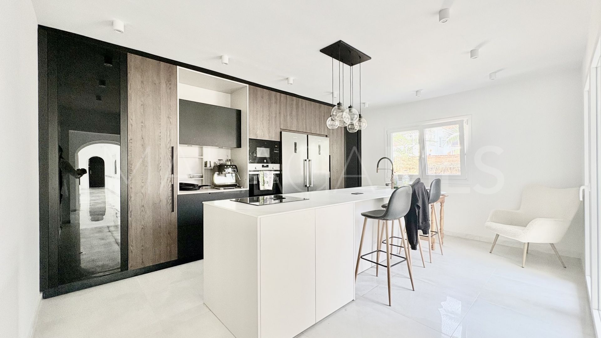 House for sale in El Faro de Calaburras with 9 bedrooms