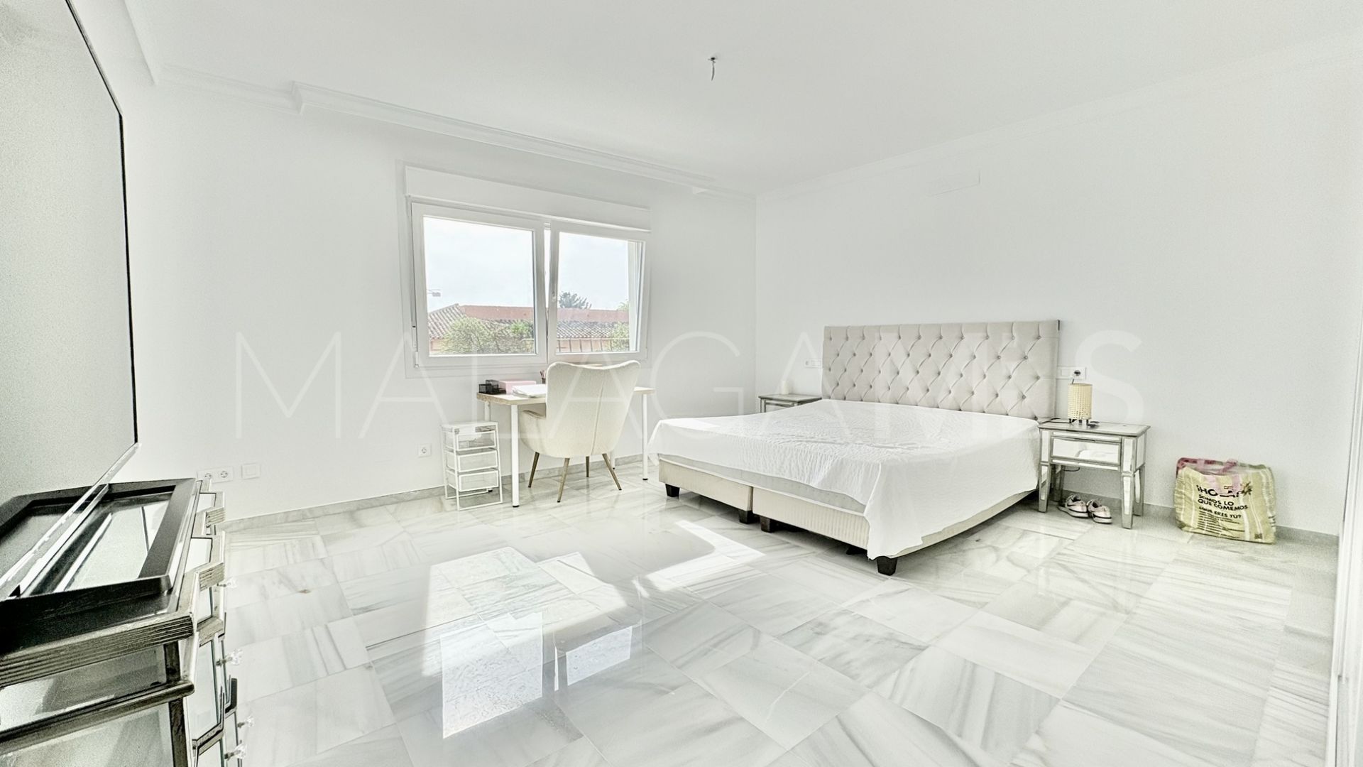 House for sale in El Faro de Calaburras with 9 bedrooms