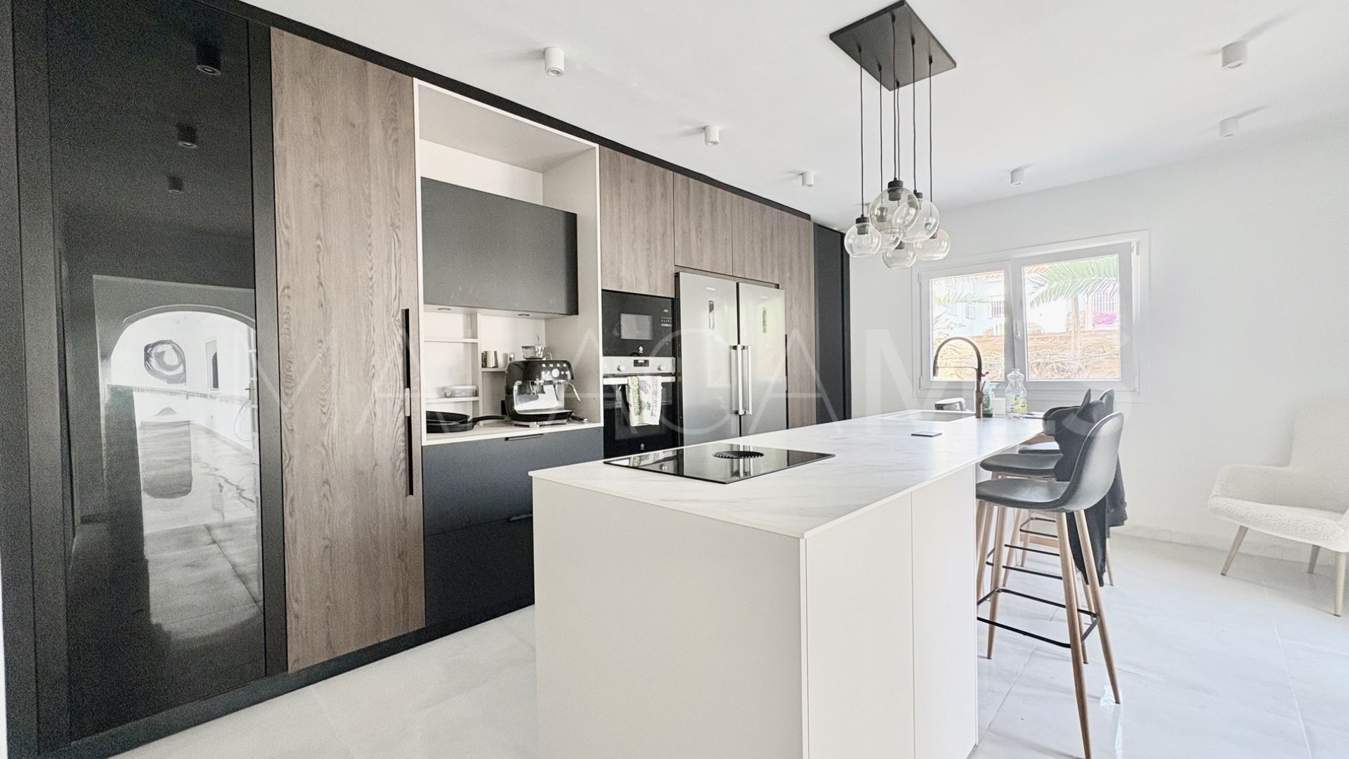 House for sale in El Faro de Calaburras with 9 bedrooms