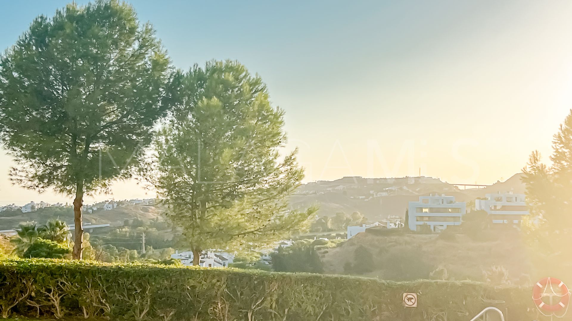 Se vende apartamento planta baja in Benahavis with 2 bedrooms