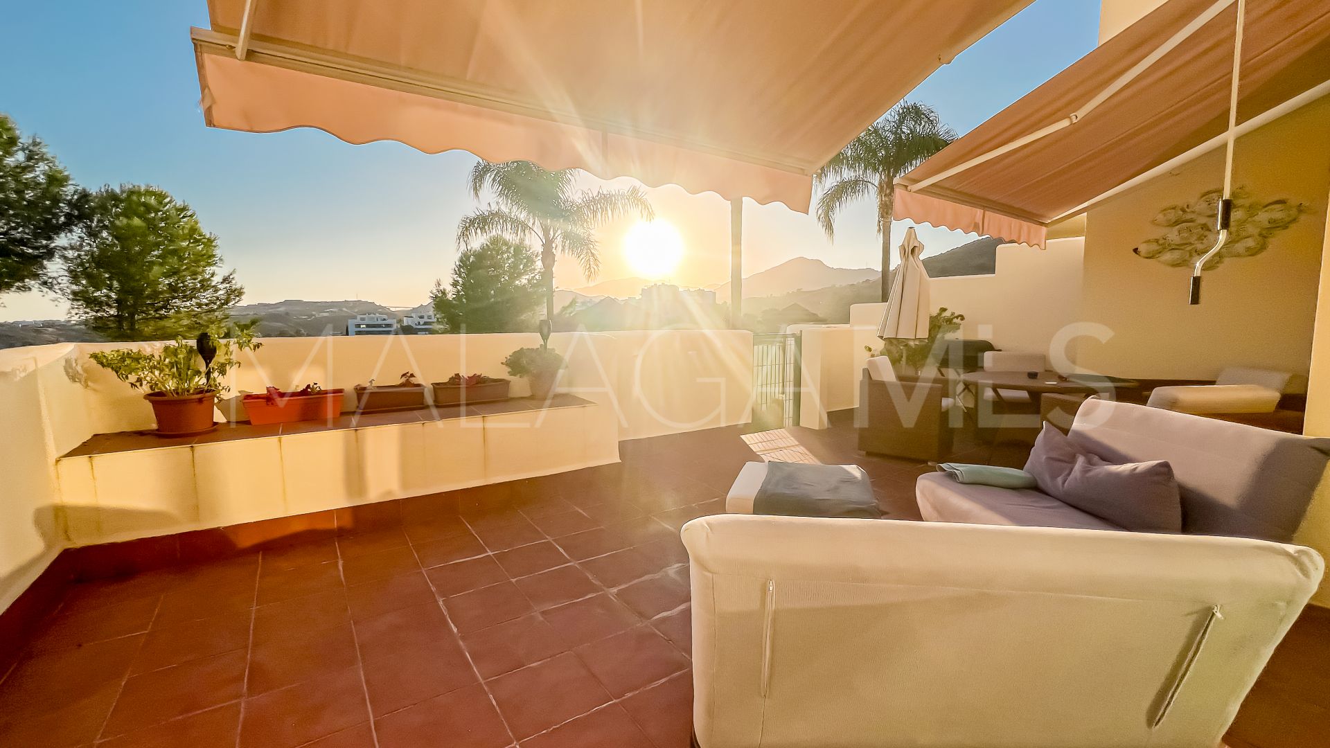 Se vende apartamento planta baja in Benahavis with 2 bedrooms