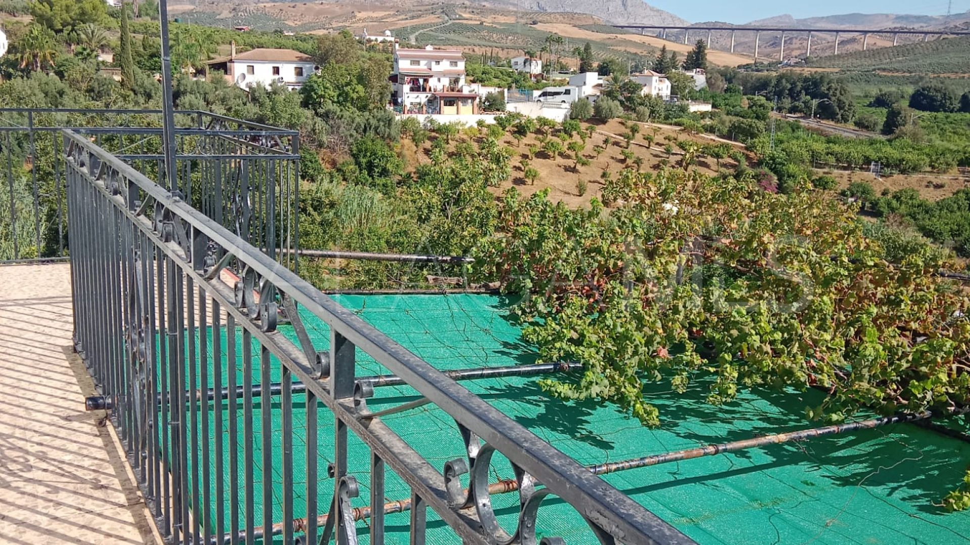 Finca for sale in Alora