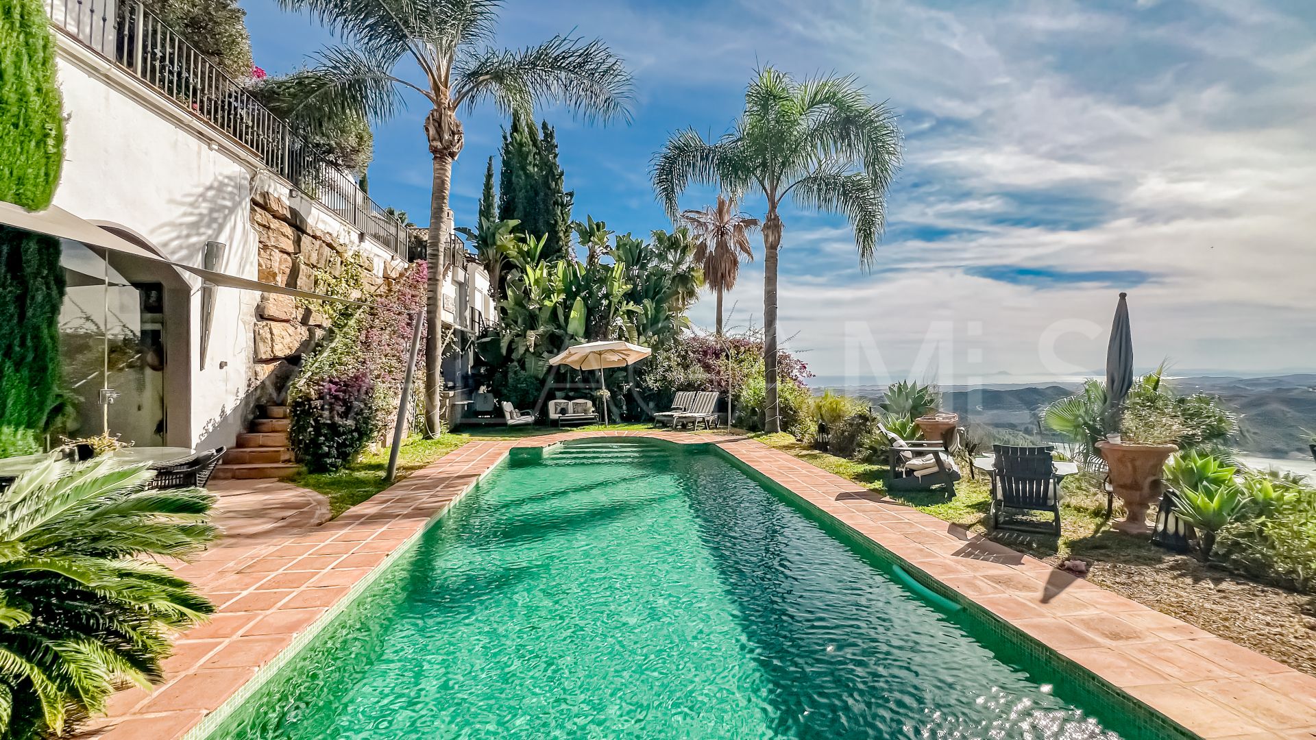 Buy villa in Sierra Blanca Country Club