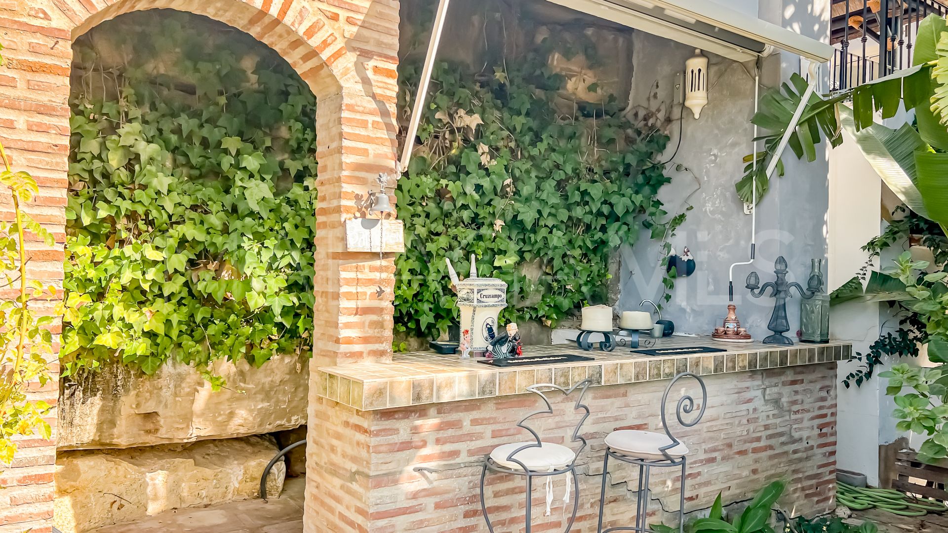 Buy villa in Sierra Blanca Country Club