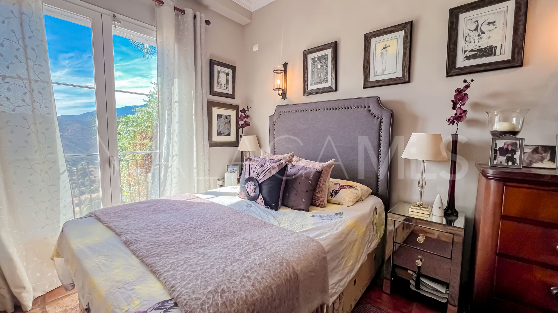 Buy villa in Sierra Blanca Country Club