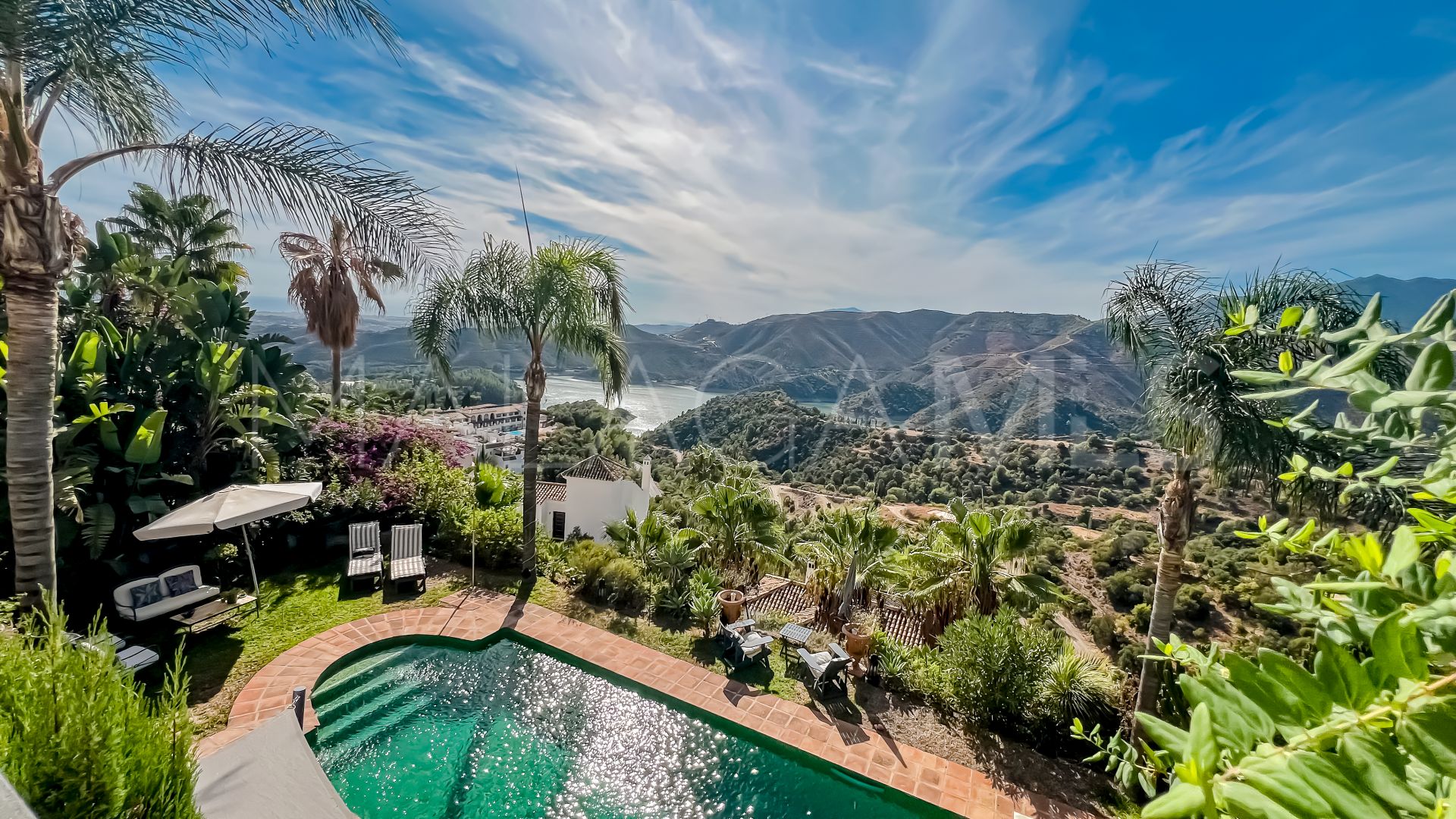 Buy villa in Sierra Blanca Country Club