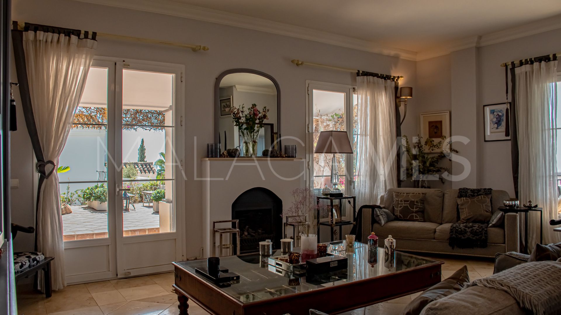 Buy villa in Sierra Blanca Country Club