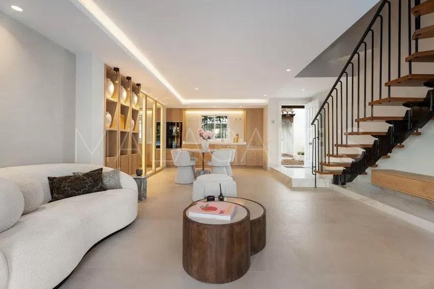 Reihenhaus for sale in Puente Romano